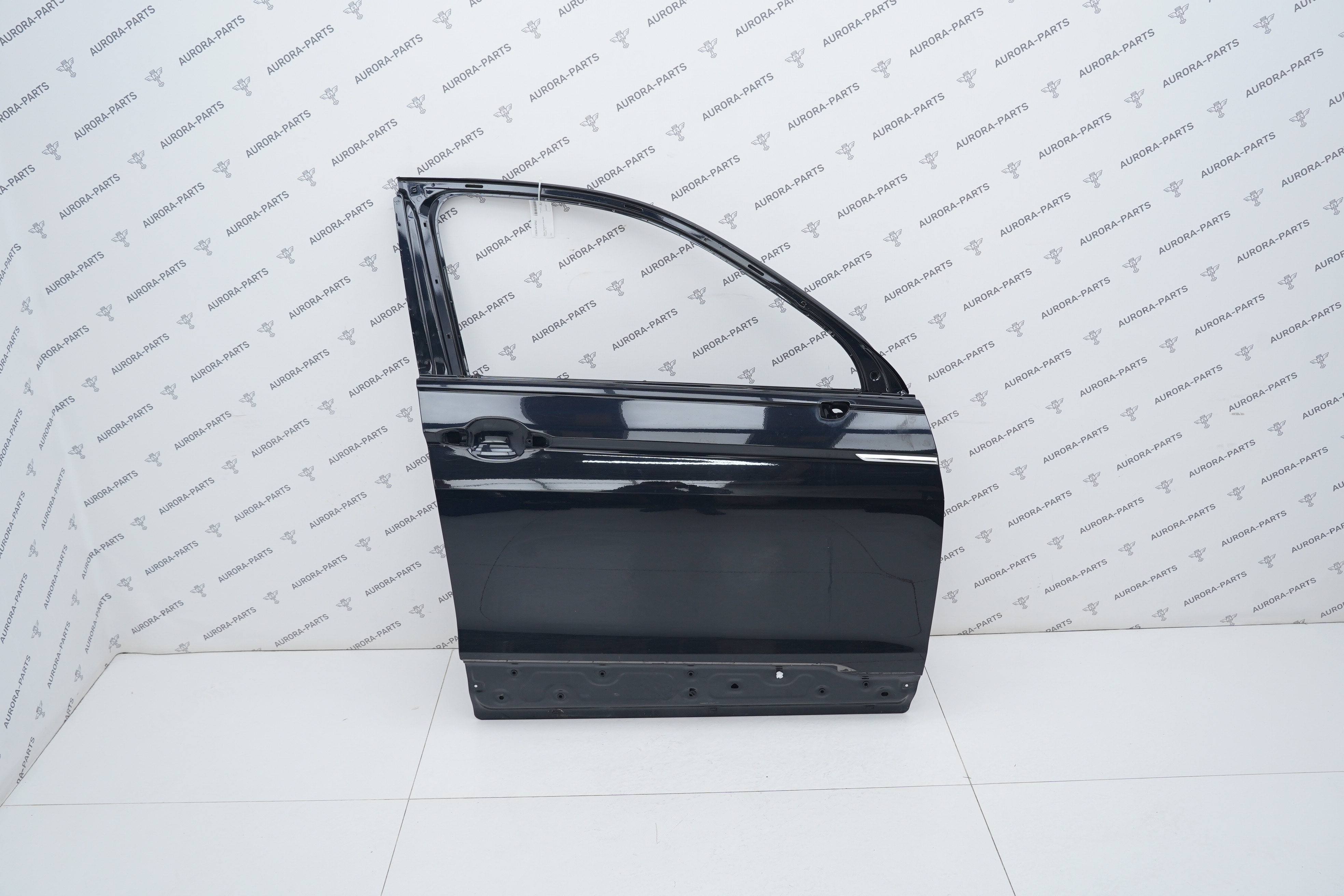 Дверь передняя голая RH VW Tiguan