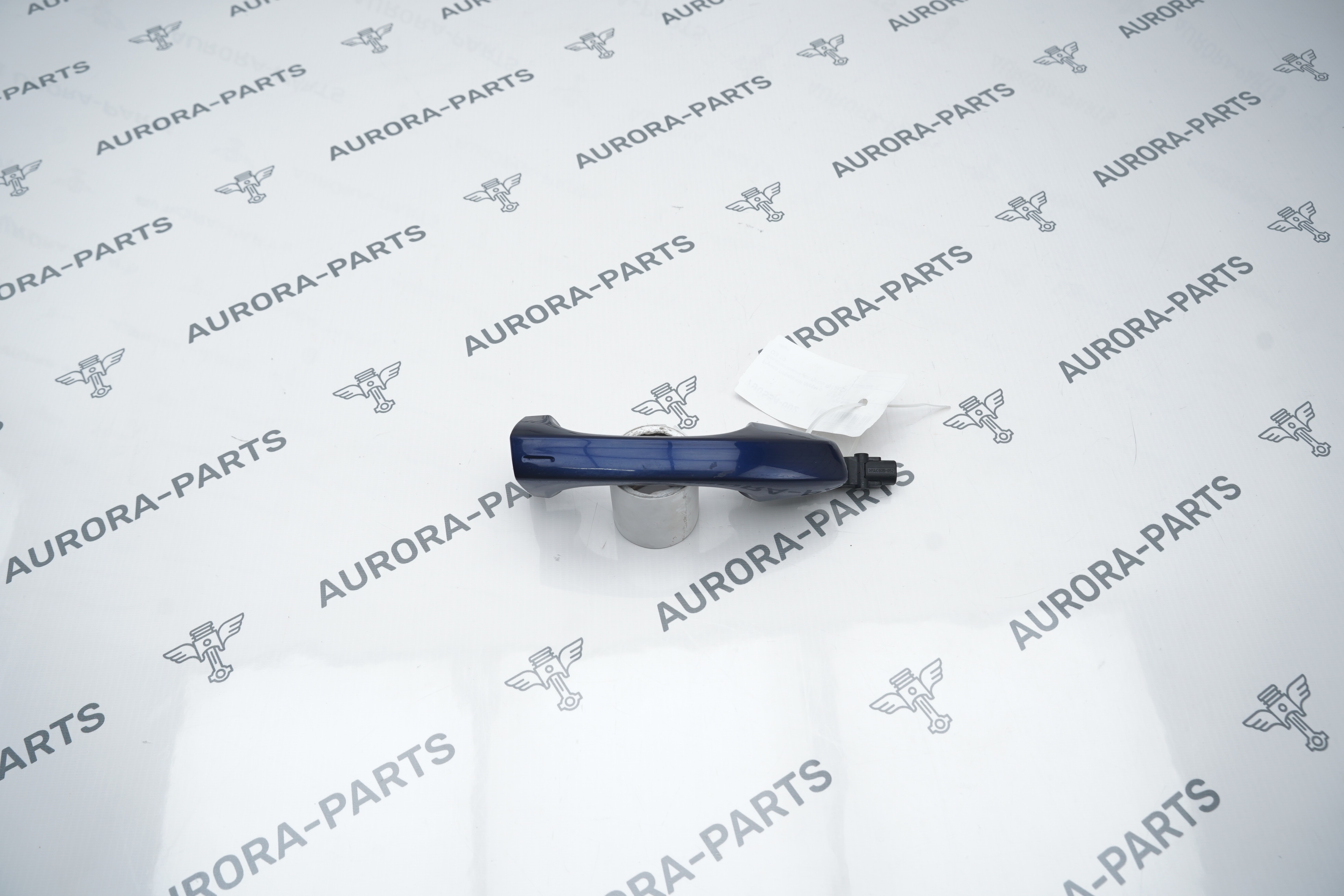 Ручка передней двери с бесключевым доступом RH Audi Q3