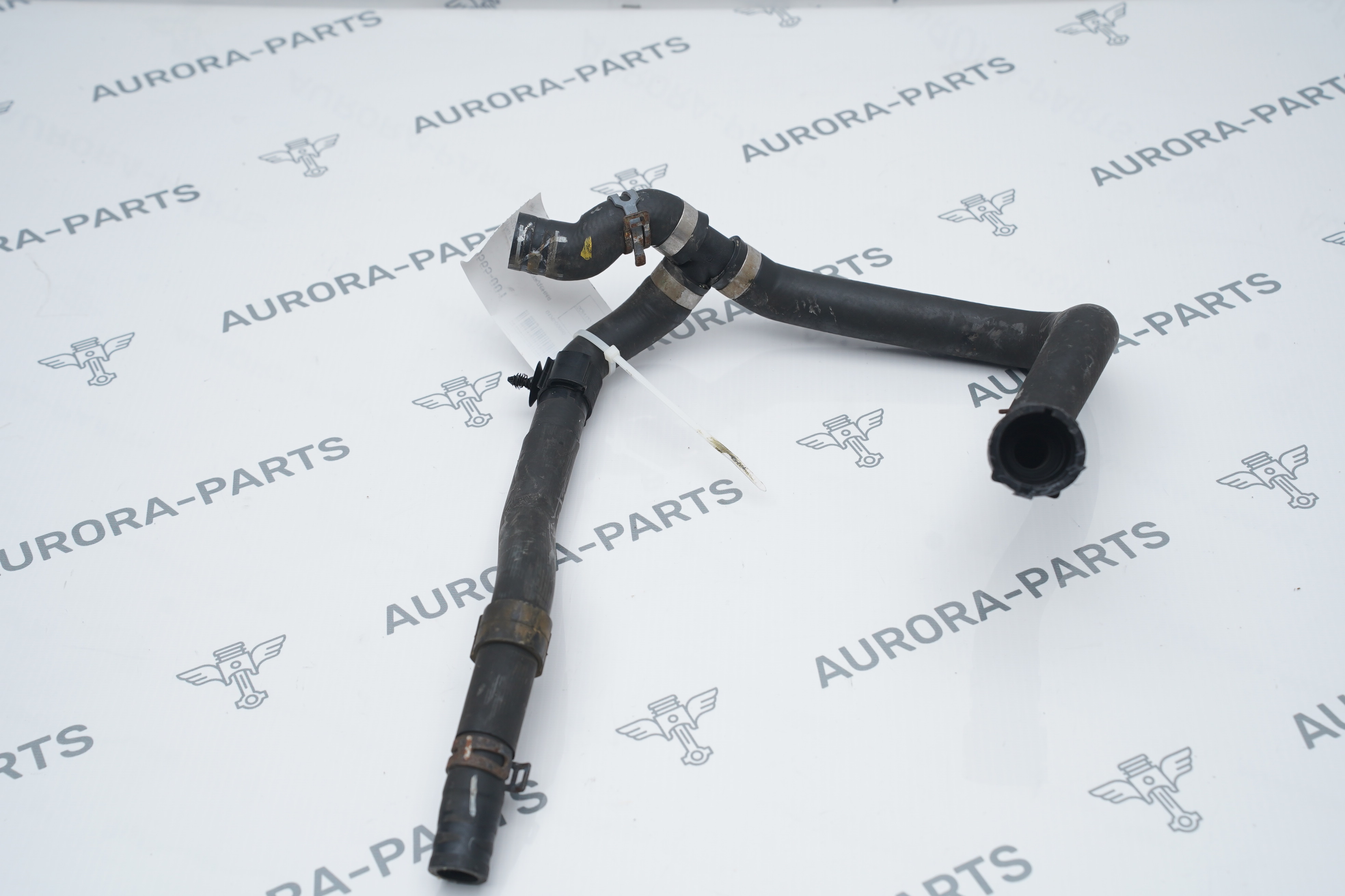 Трубка системы охлаждения VW Tiguan