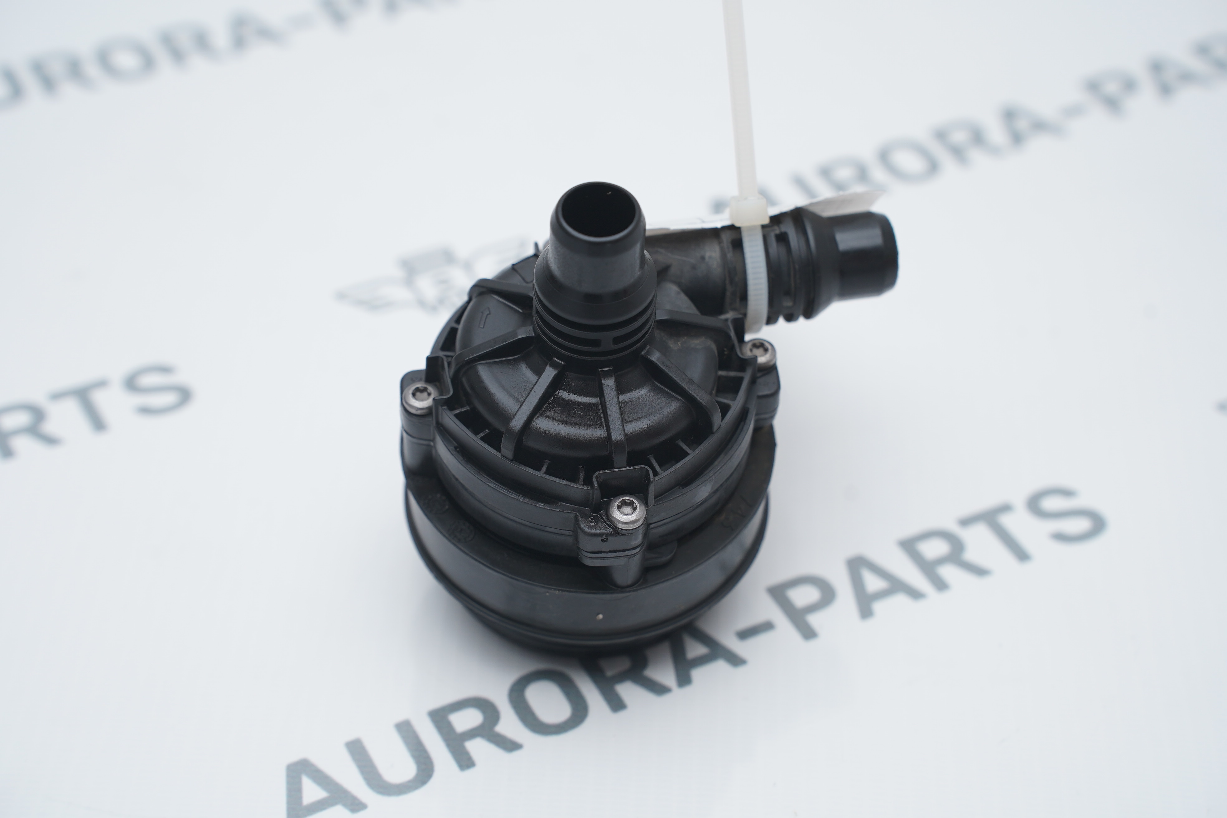 Насос системы охлаждения Mercedes GL/GLS