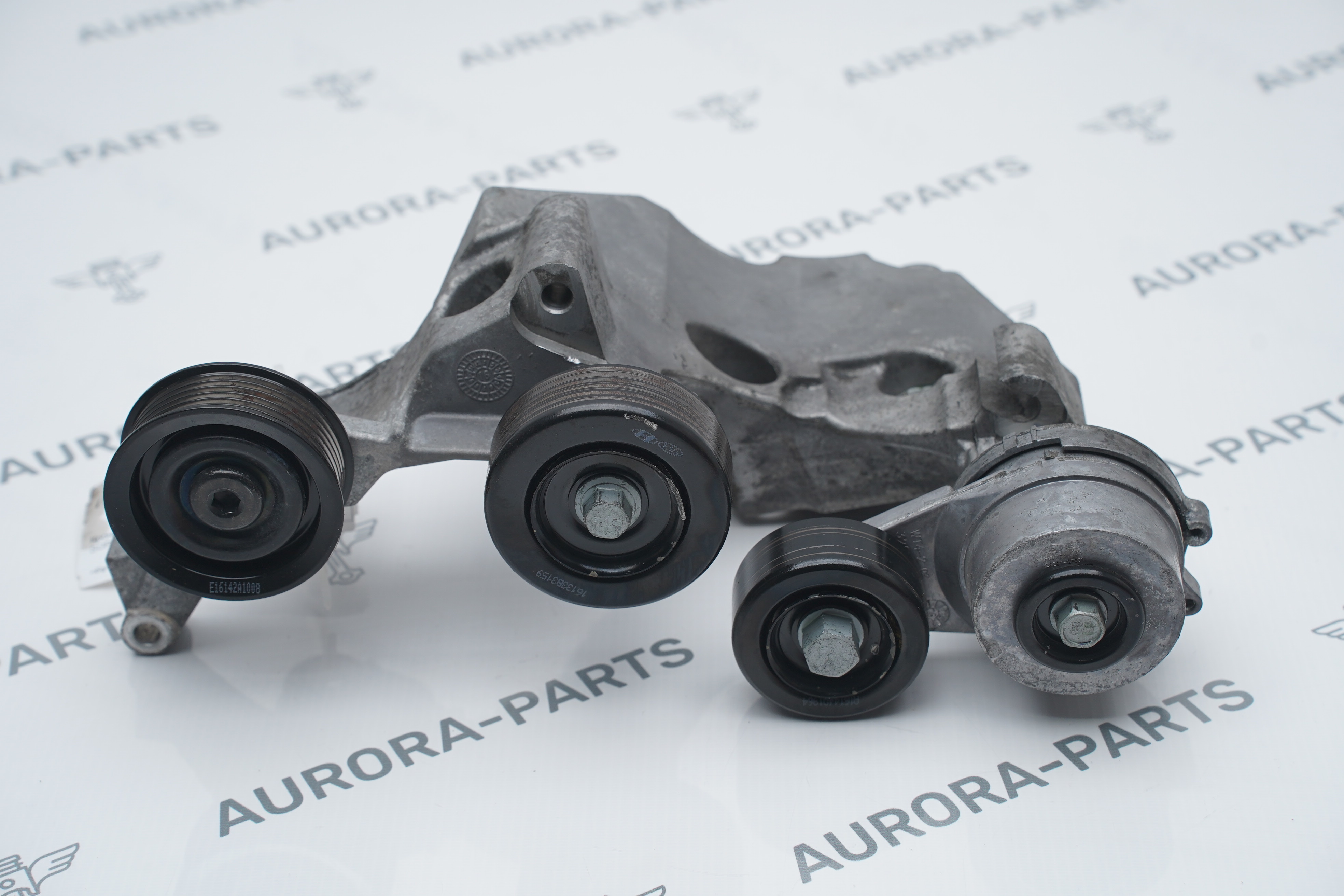 Кронштейн генератора в сборе Kia Sorento