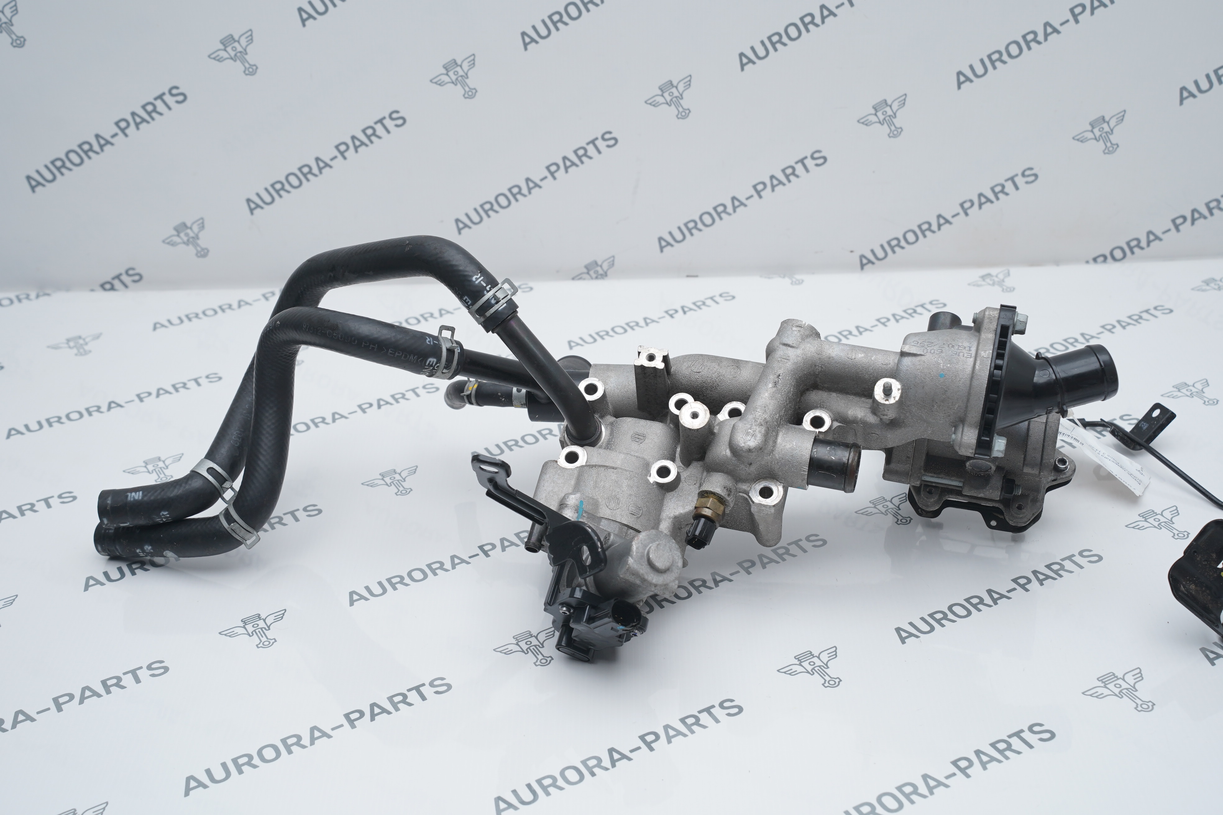 Корпус термостата в сборе Kia Sorento