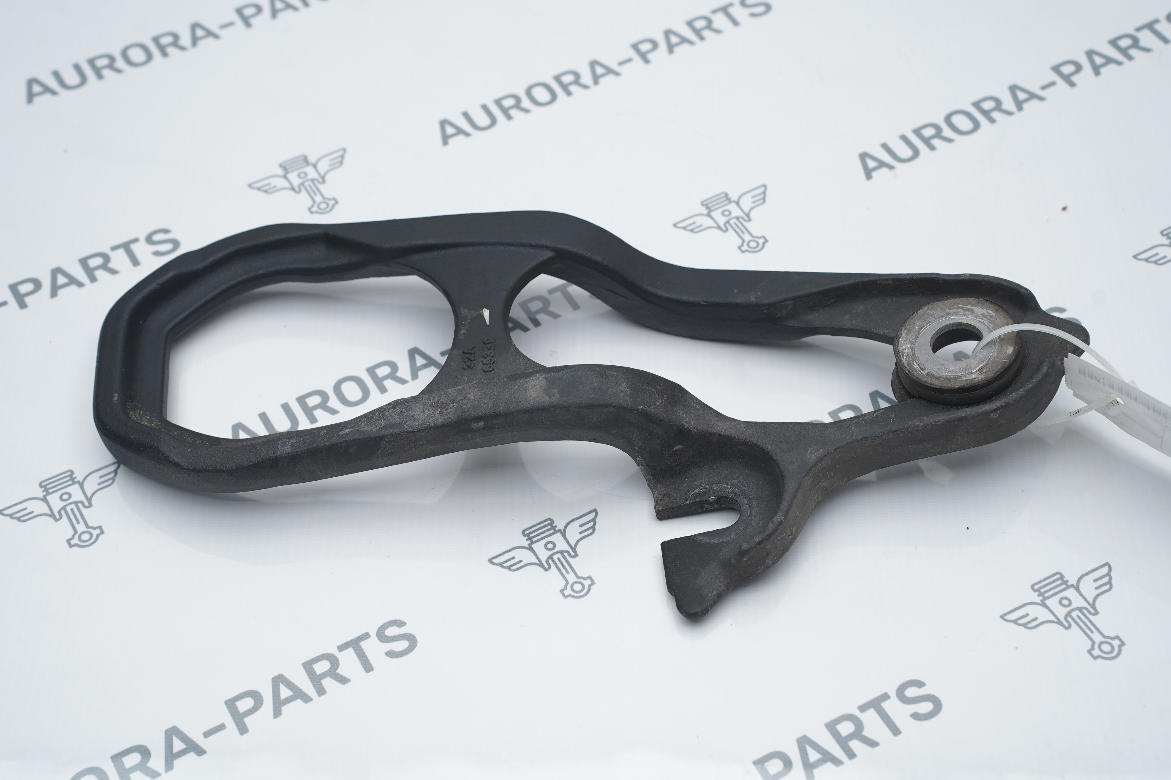 Буксировочный крюк RH Dodge RAM