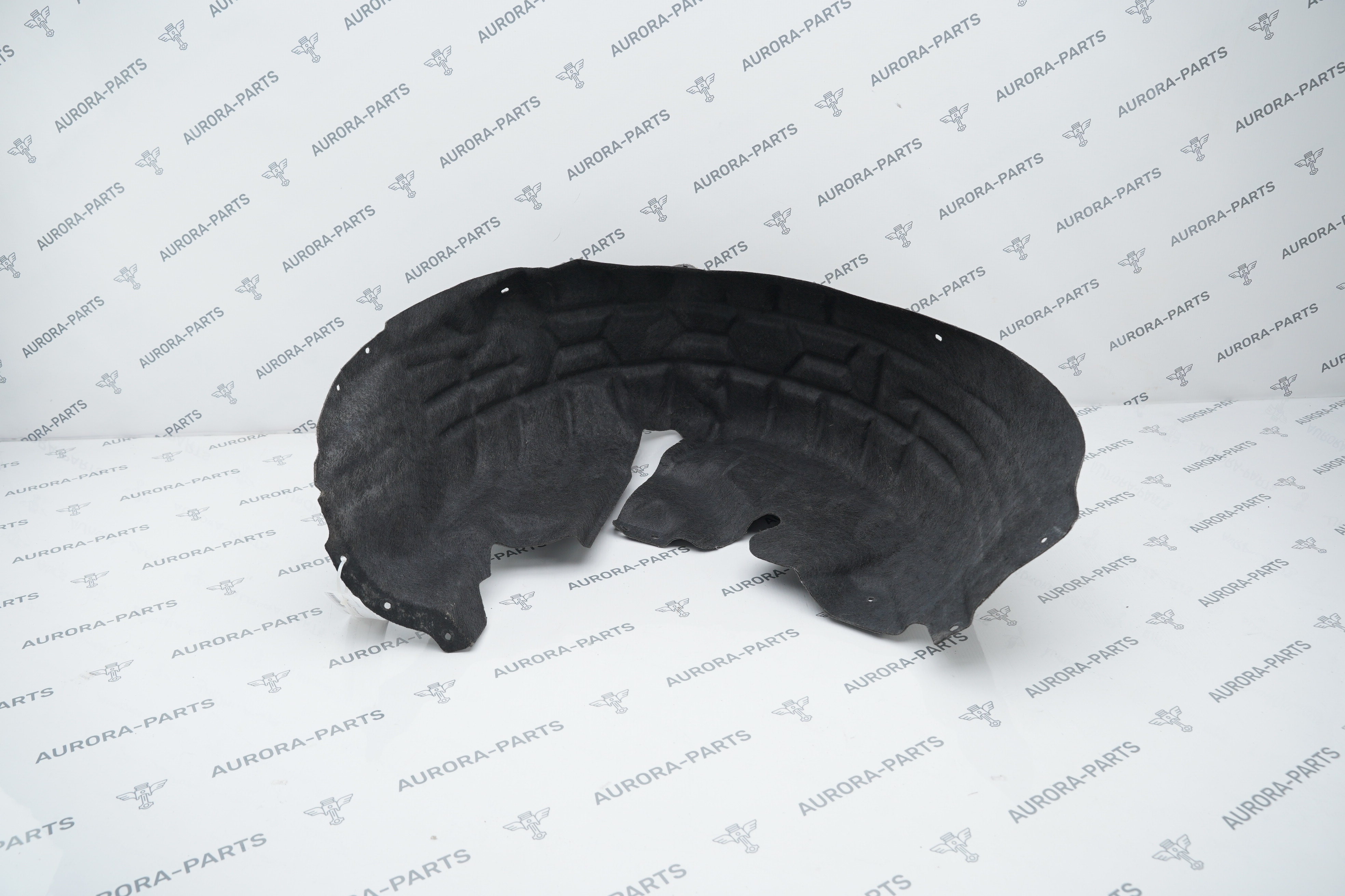 Подкрылок задний RH Audi Q3