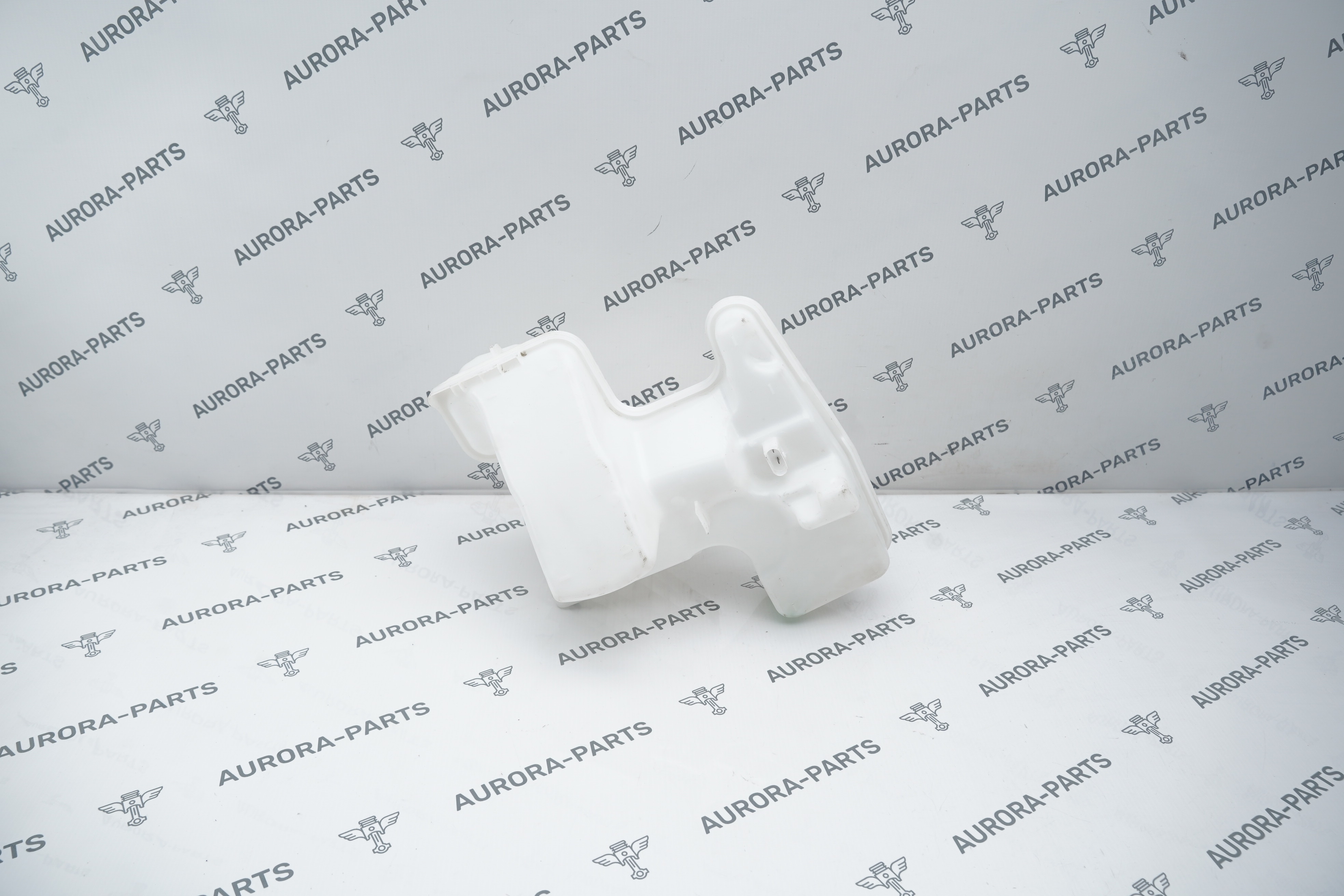 Бачок стеклоомывателя Audi Q3