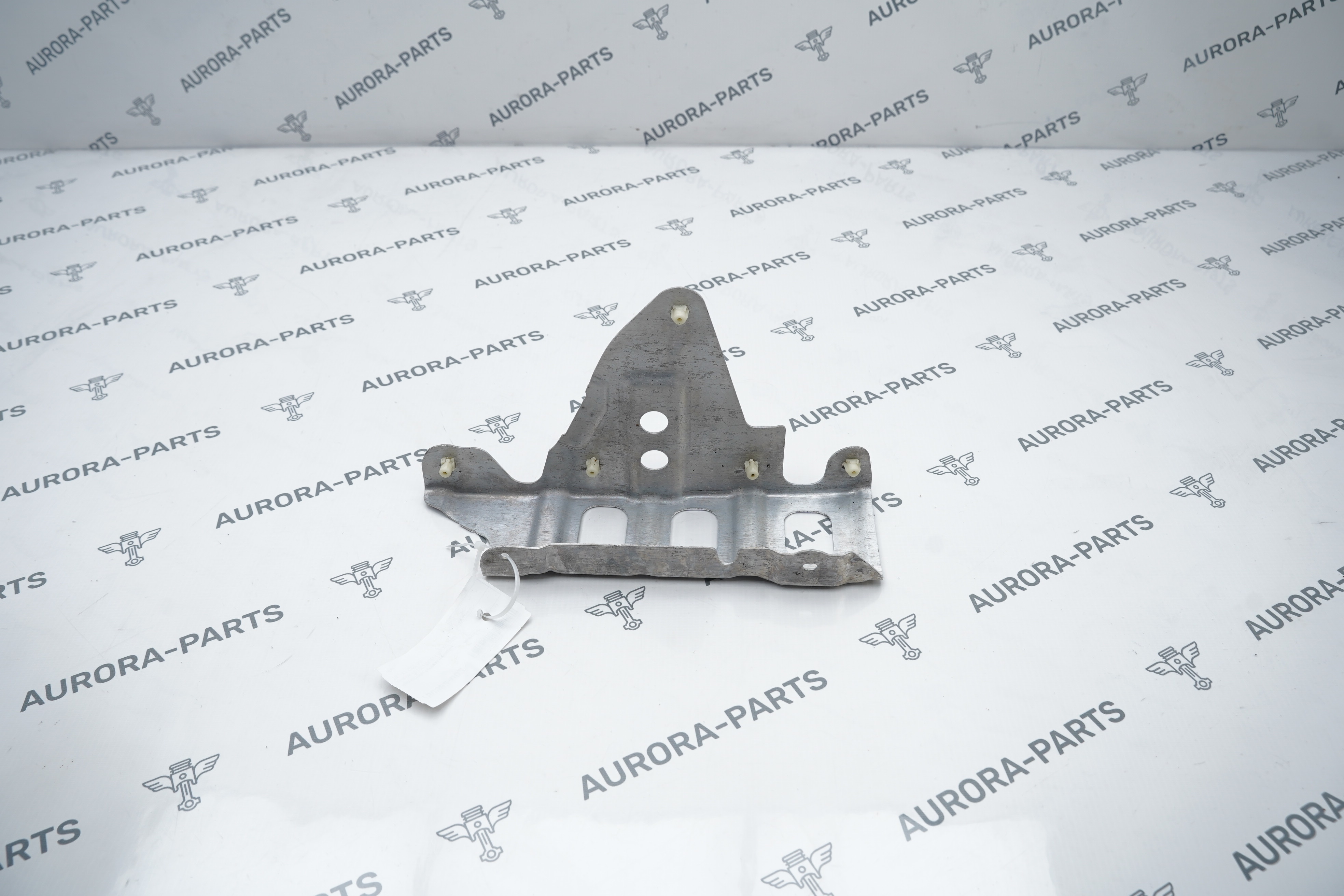 Кронштейн теплоизоляции тонеля RH BMW X6