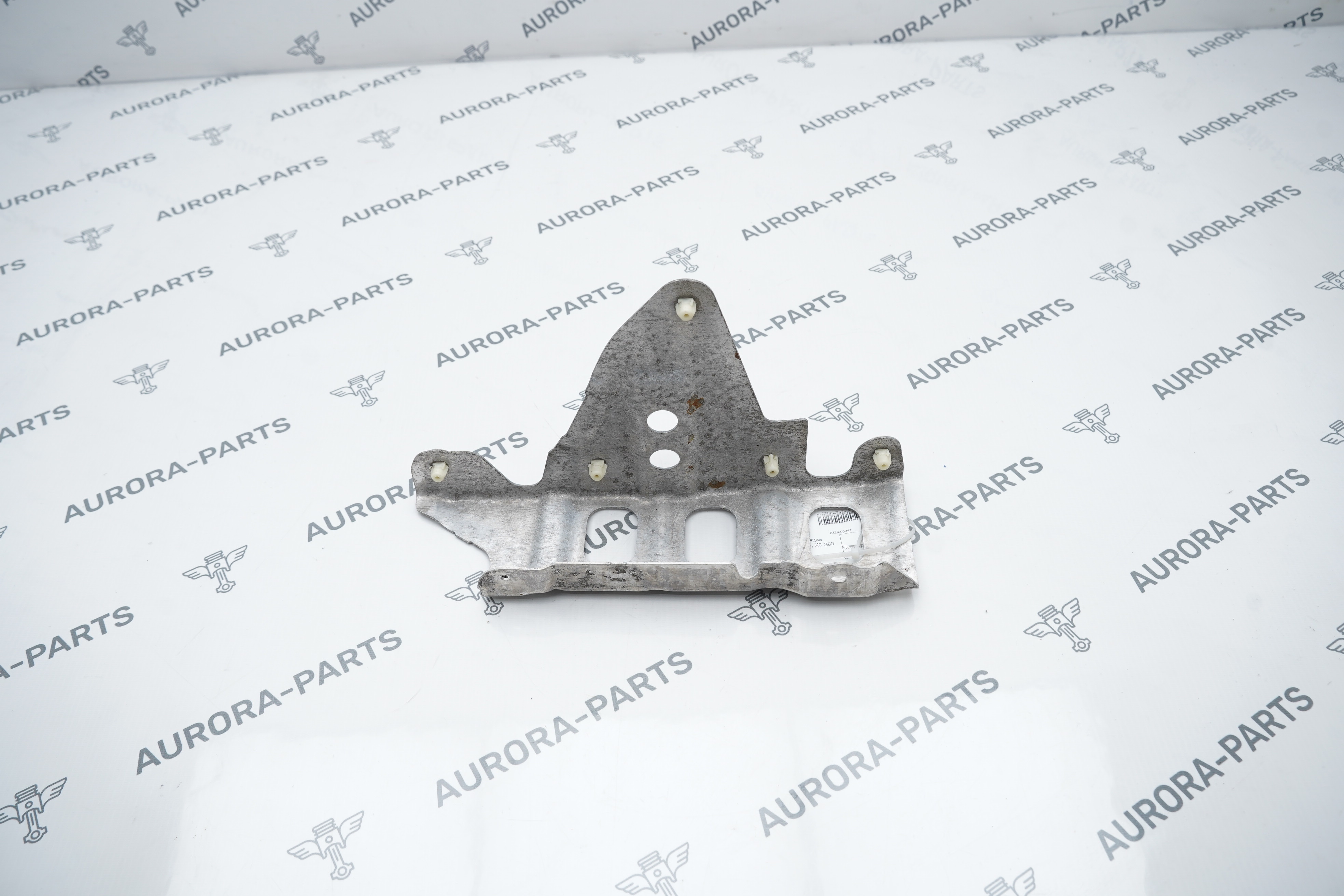 Кронштейн теплоизоляции тонеля RH BMW X6