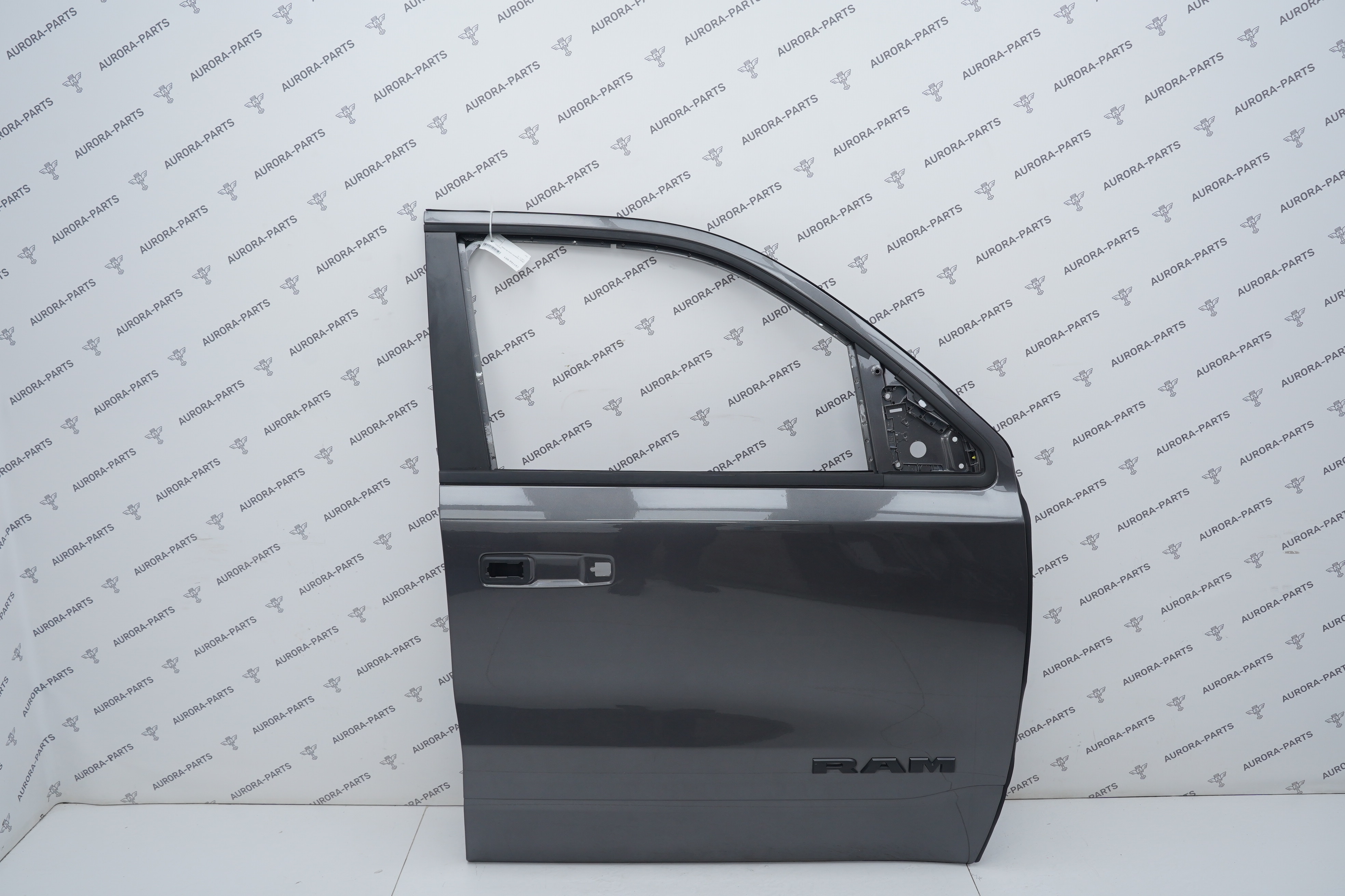 Дверь передняя голая RH Dodge RAM