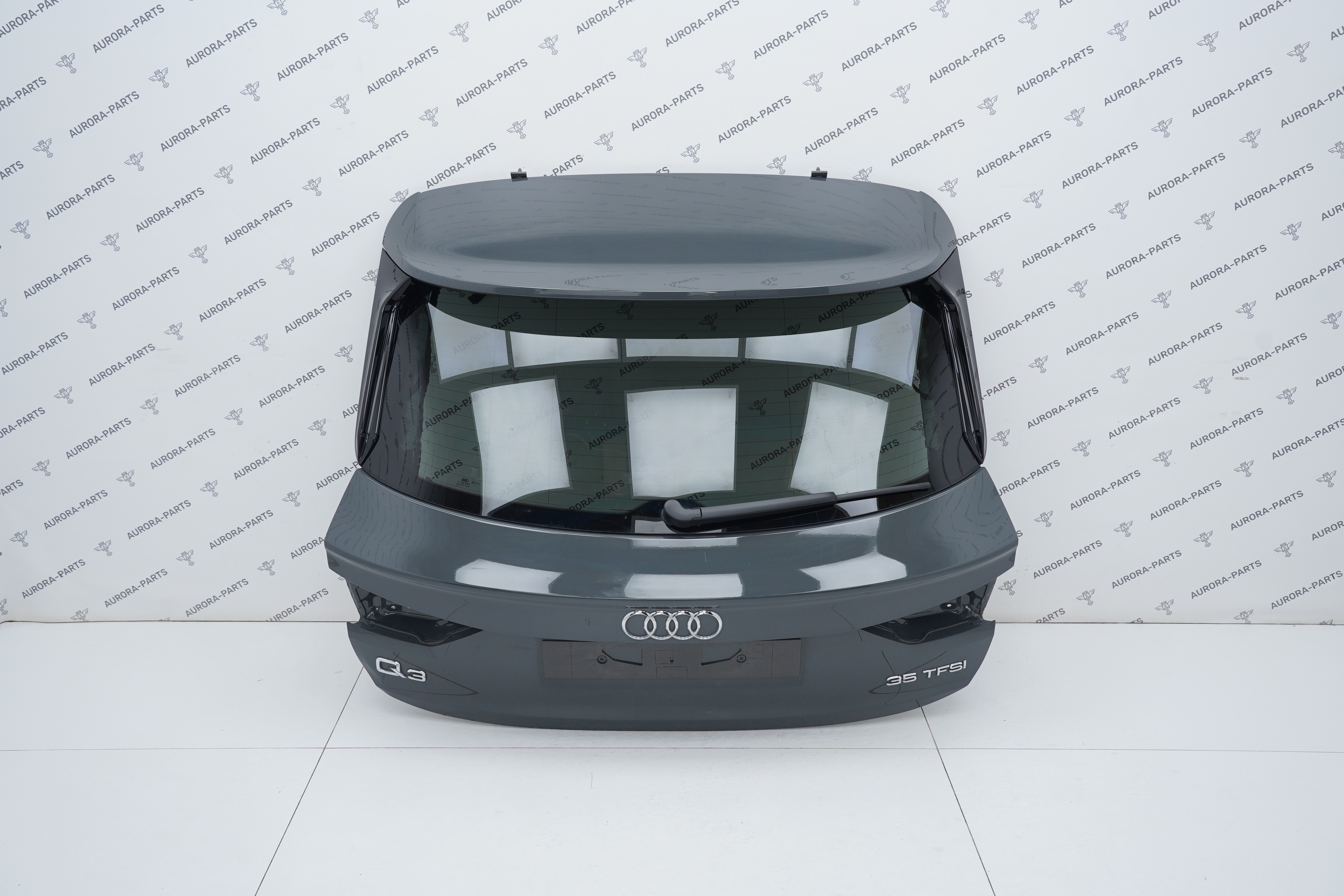 Крышка багажника в сборе с камерой Sportback Audi Q3