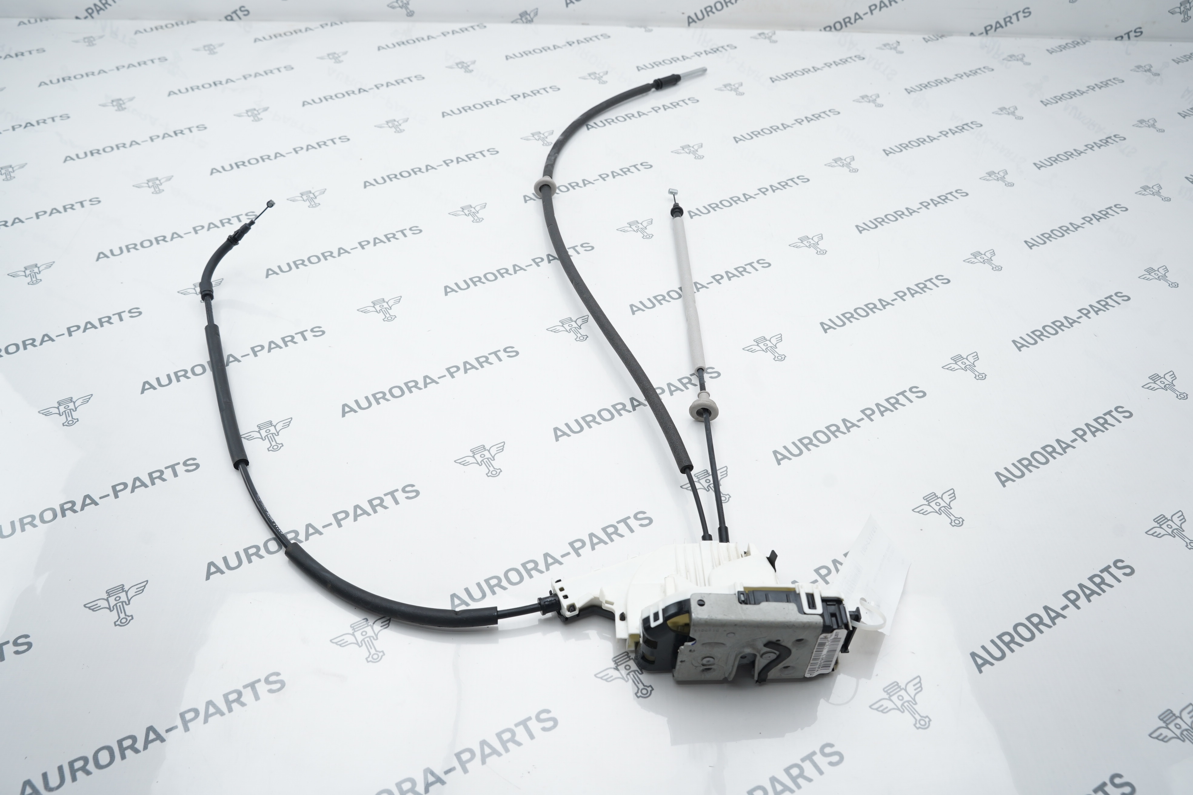 Замок задней двери LH Dodge RAM