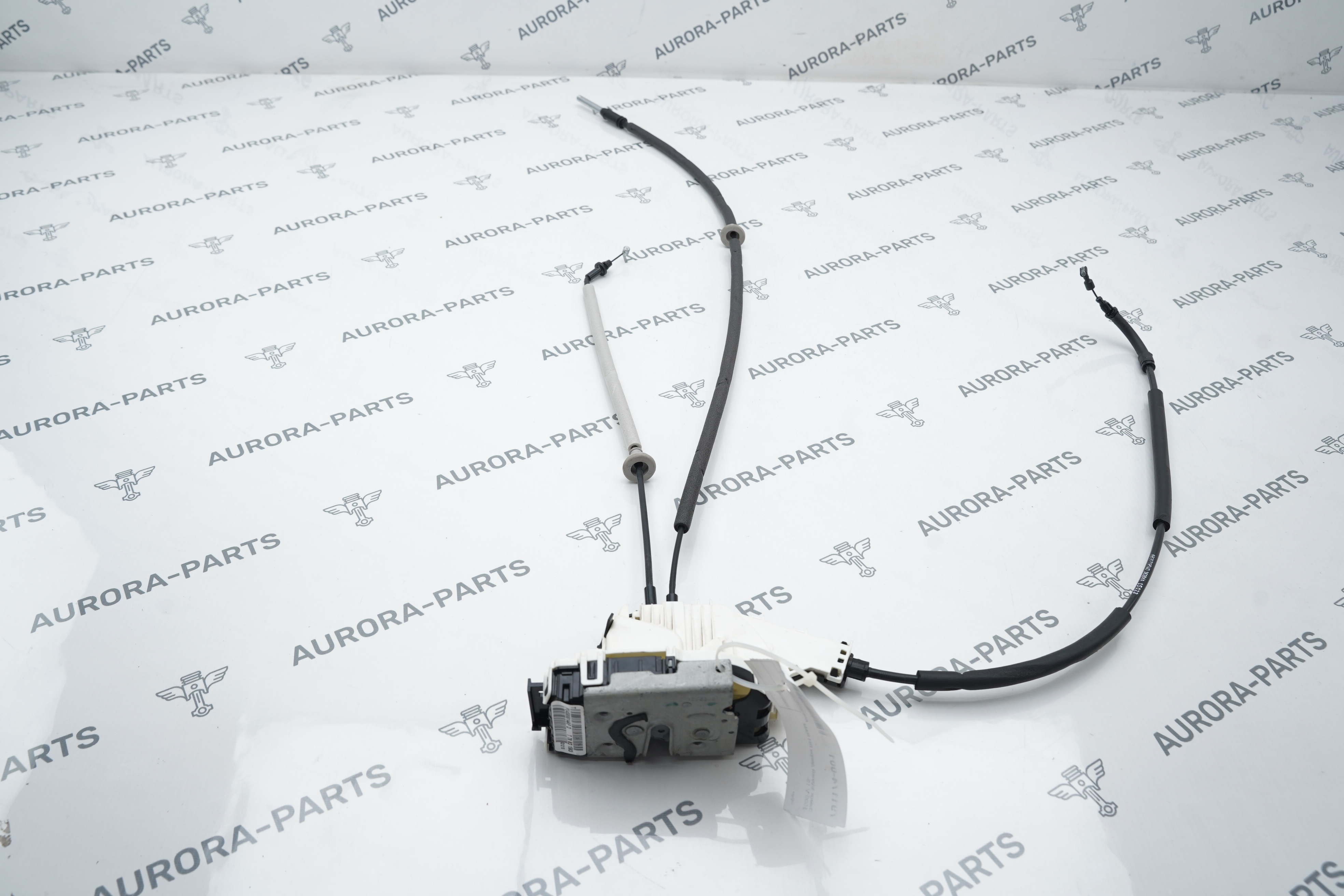 Замок задней двери RH Dodge RAM