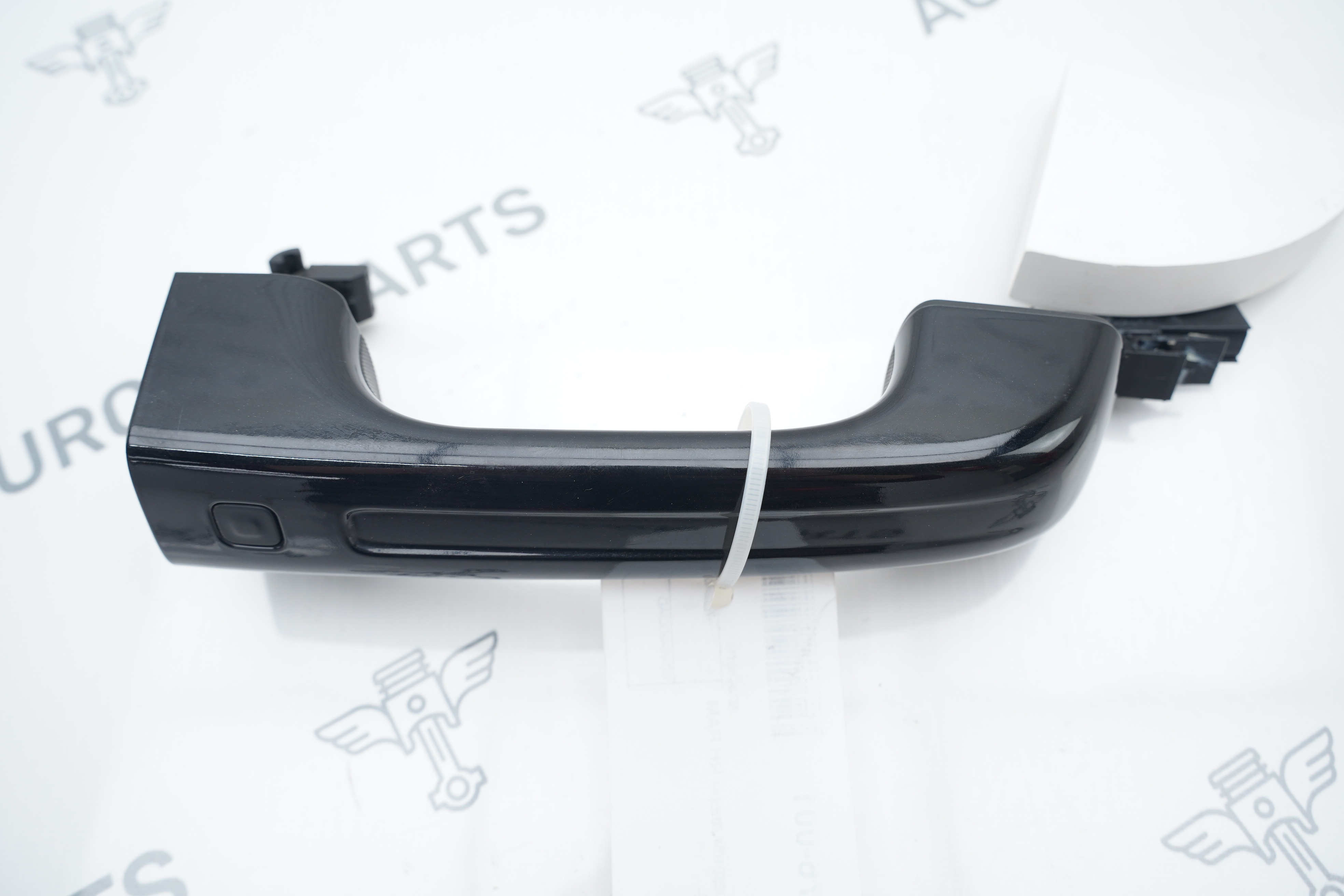 Ручка передней двери RH Dodge RAM