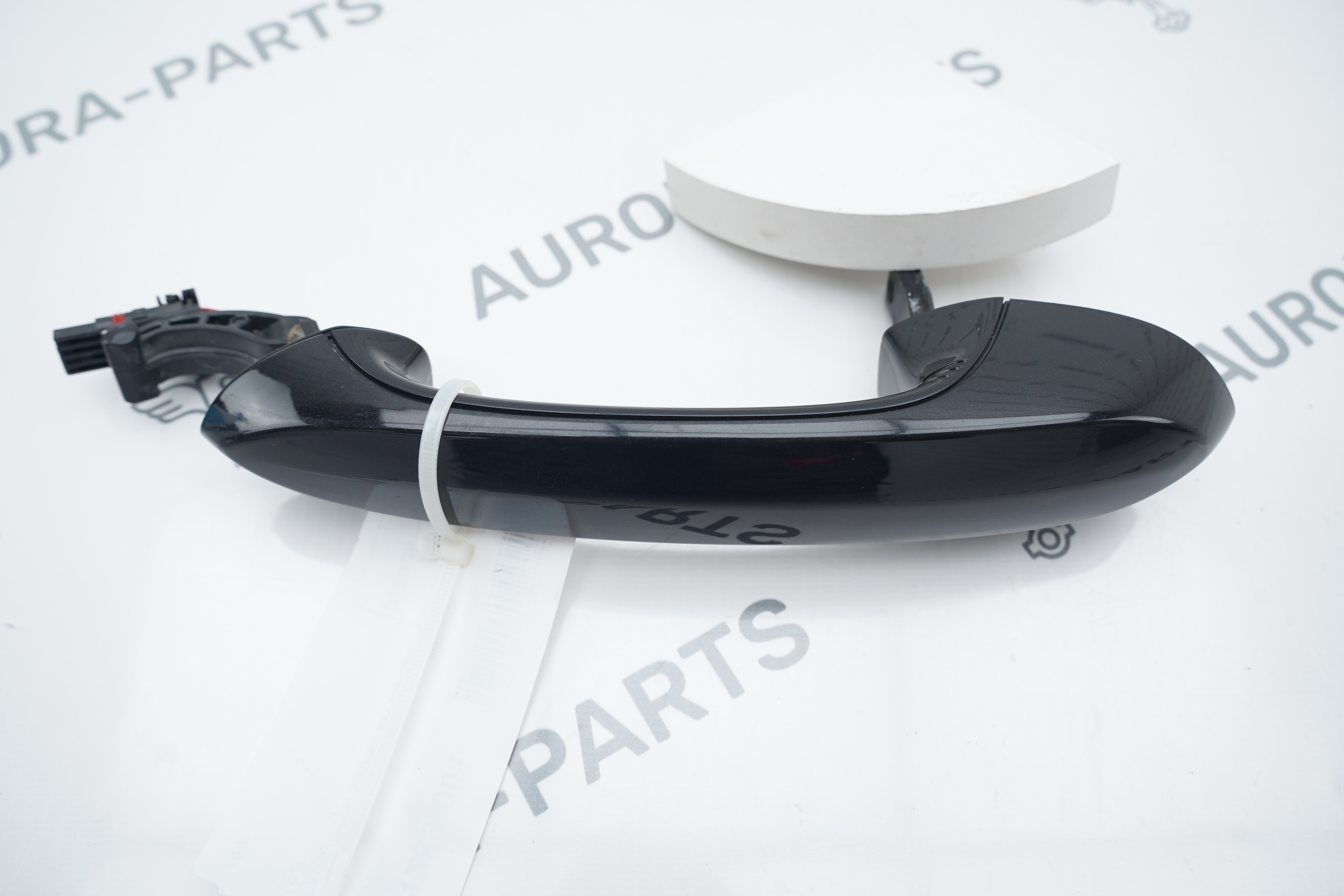 Ручка двери задняя LH (комфортный доступ) BMW X6