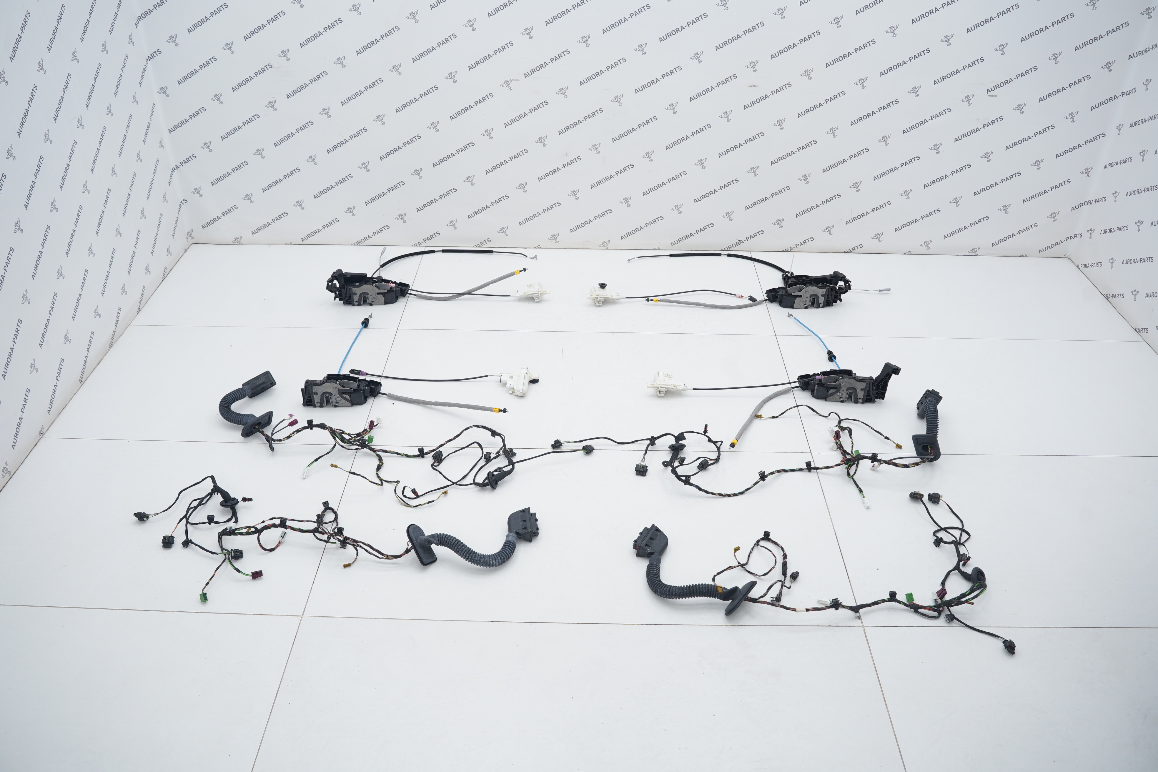 Комплект замков с доводчиками + проводка Mercedes GL/GLS