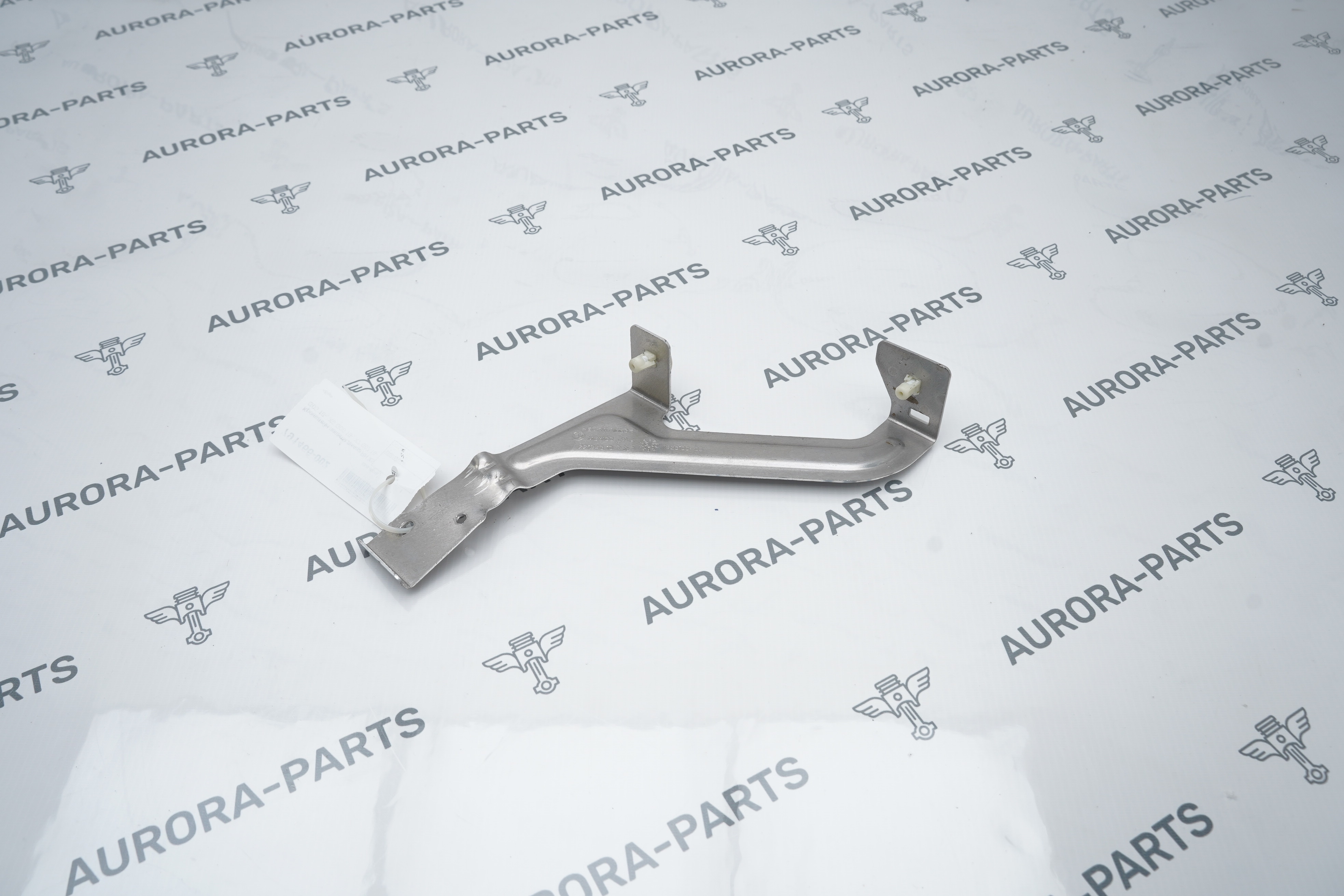 Кронштейн защиты днища RH BMW X7