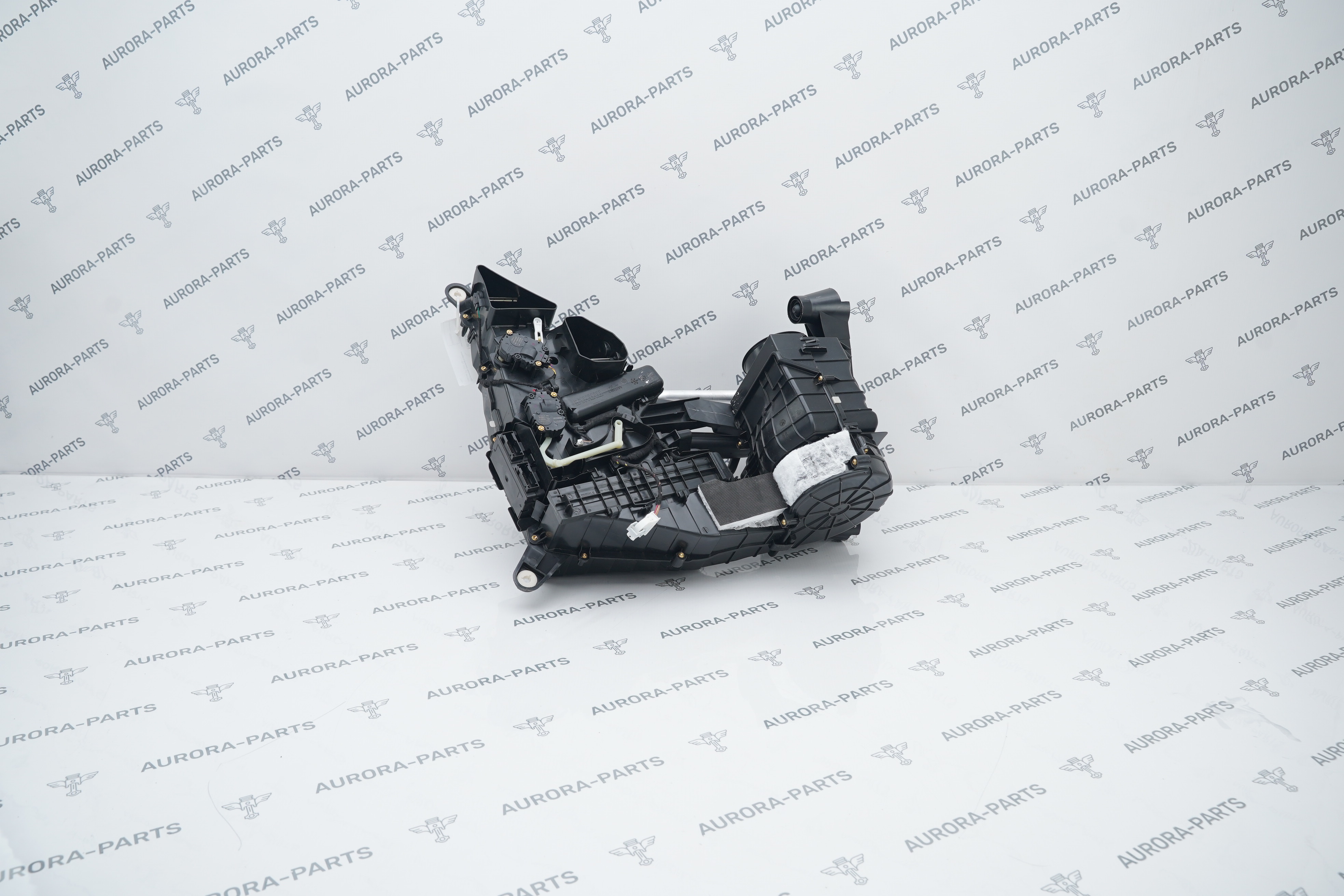Отопитель (печка) в сборе задний BMW X7