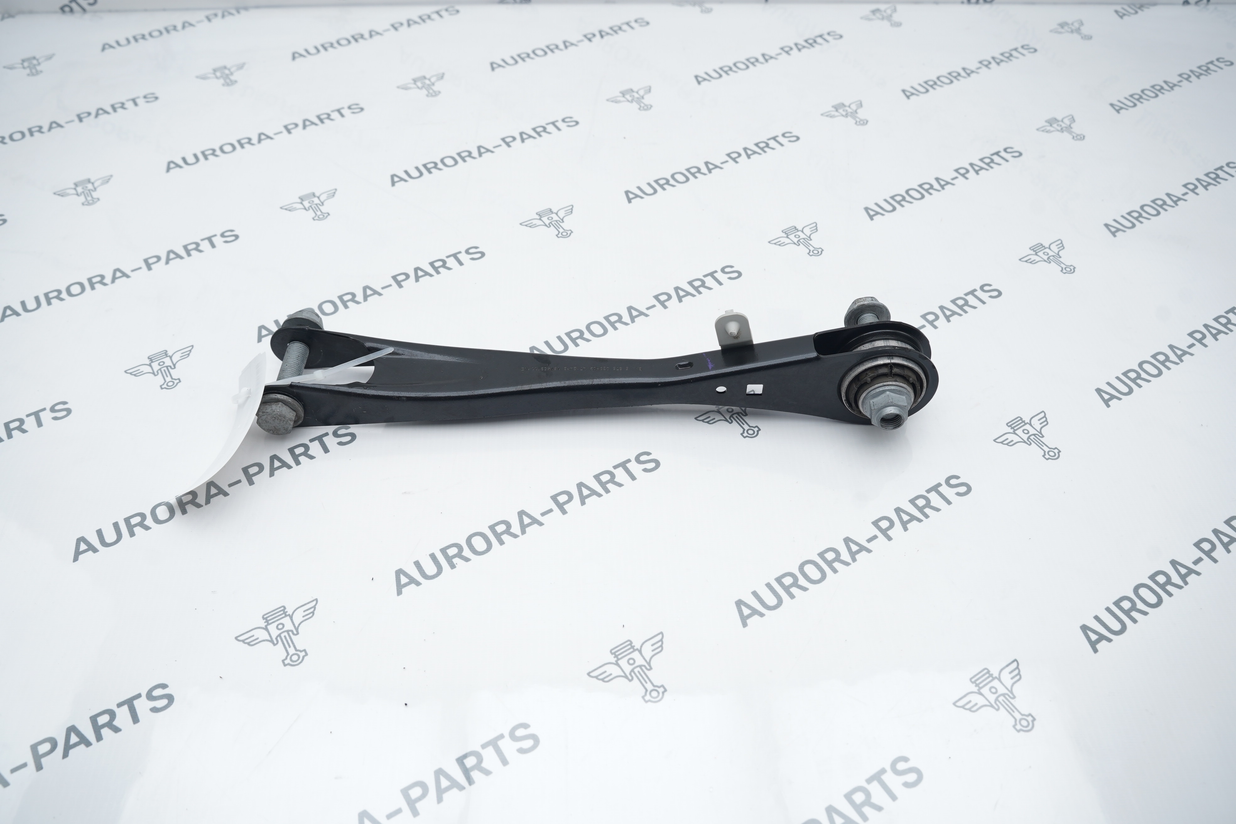 Рычаг продольный задней подвески нижний LH=RH 2025 год BMW X5