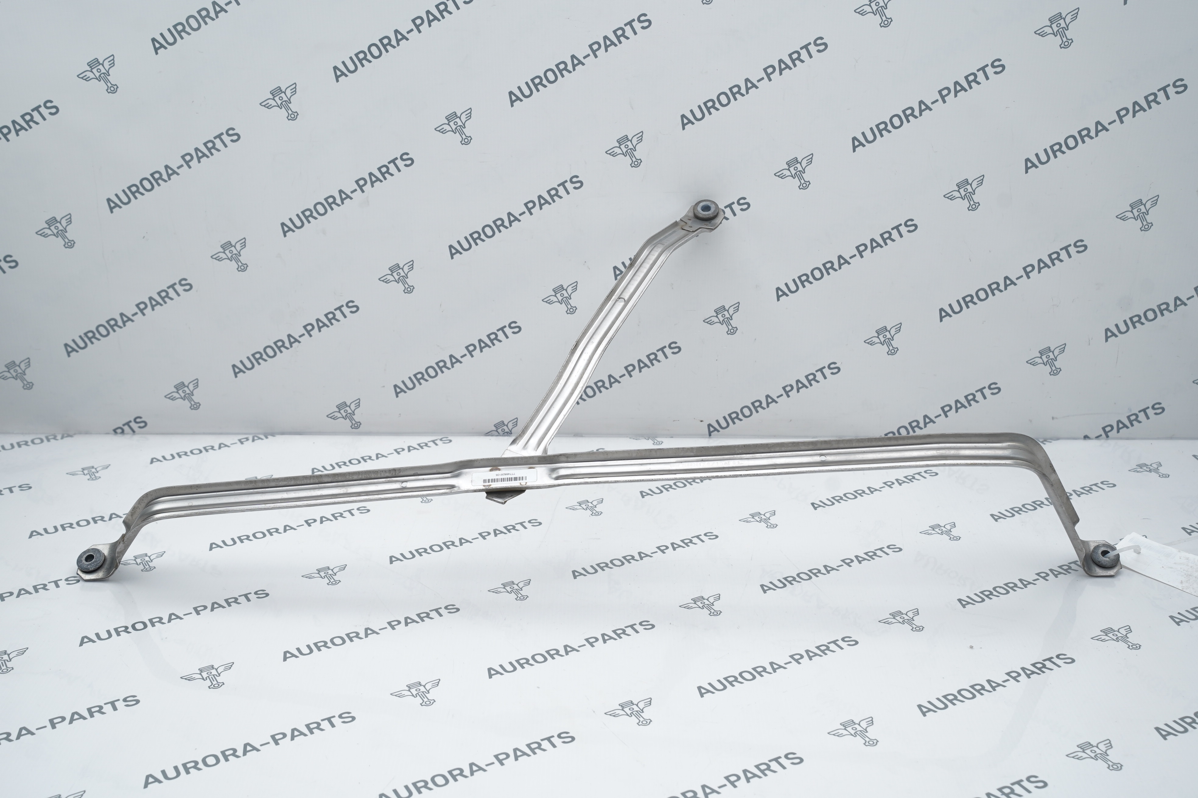 Кронштейн топливного бака LH BMW X6