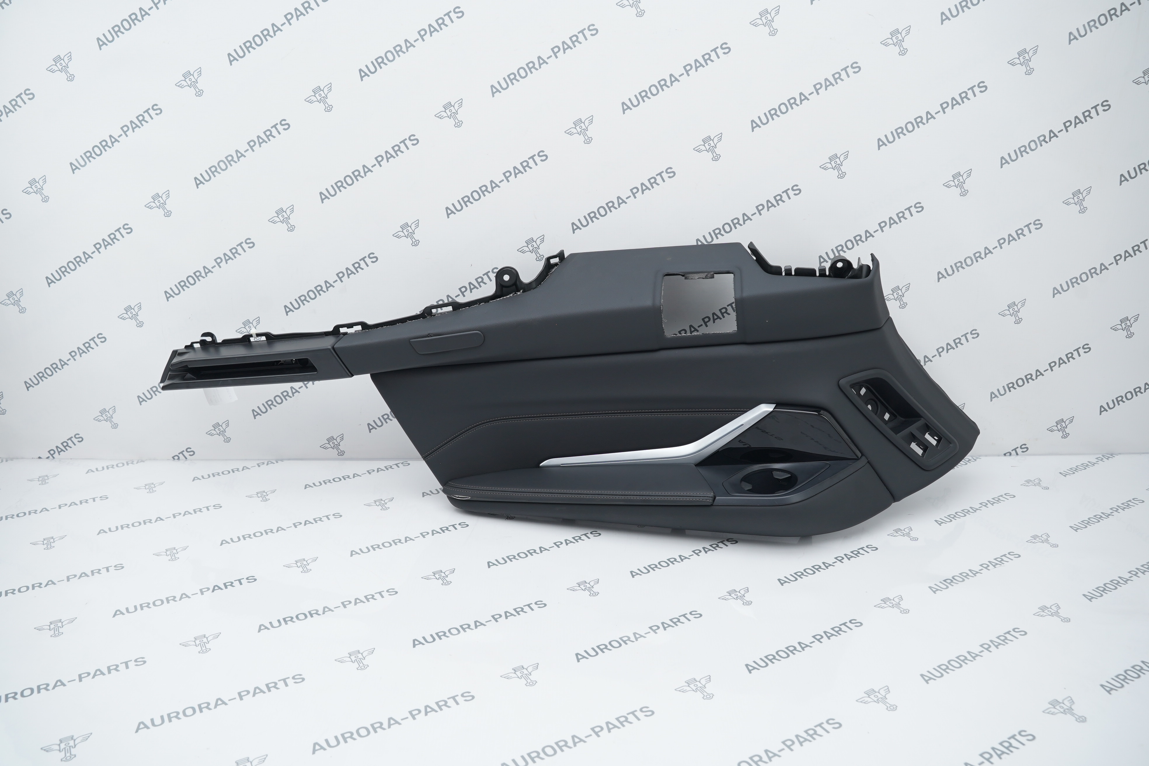 Обшивка багажника верхняя (schwarz) LH (с дефектом) BMW X7
