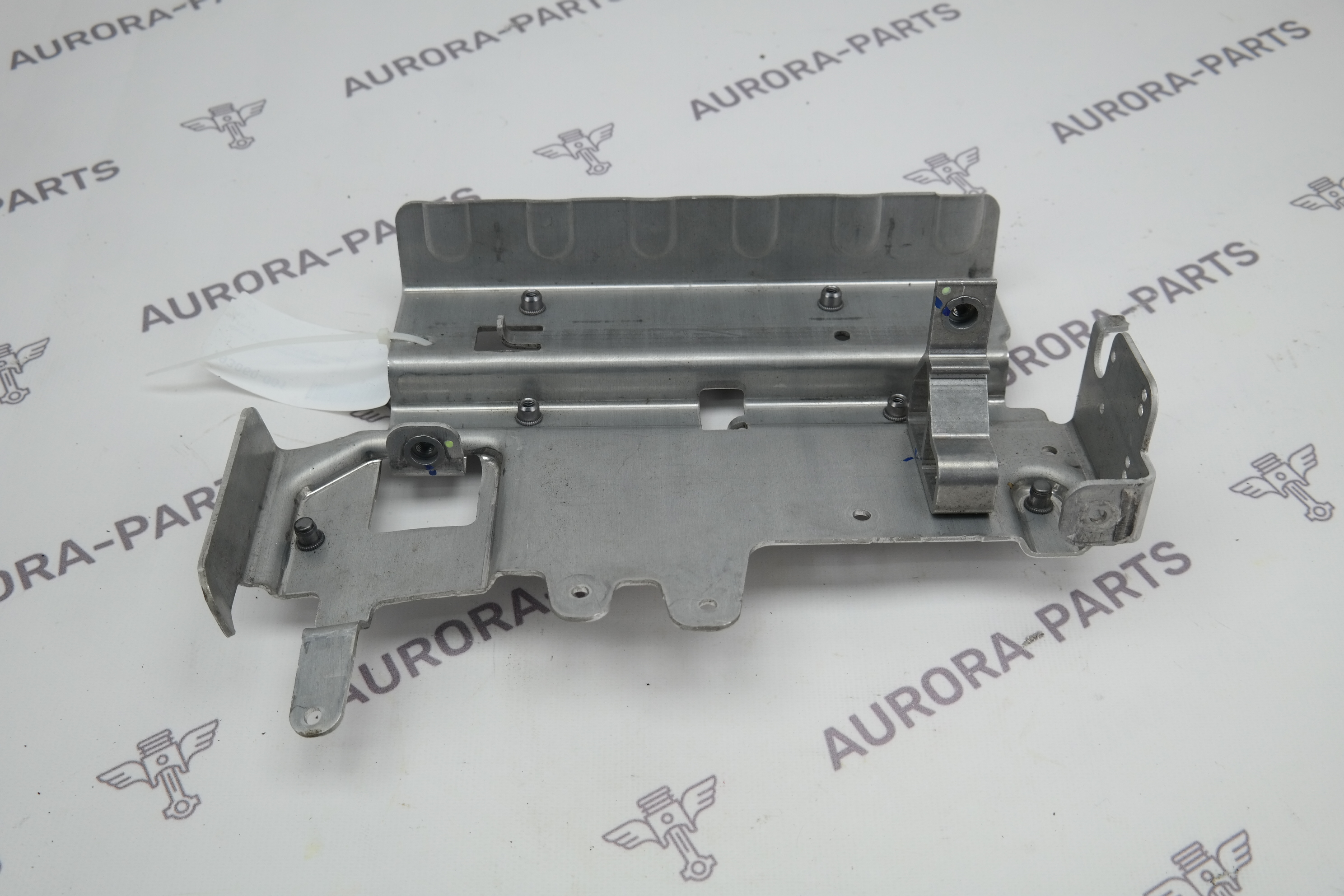 Кронштейн преобразователя Jaguar I-Pace 