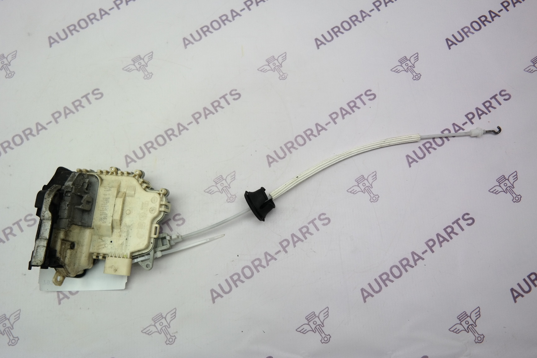 Замок передней двери RH Audi A6 