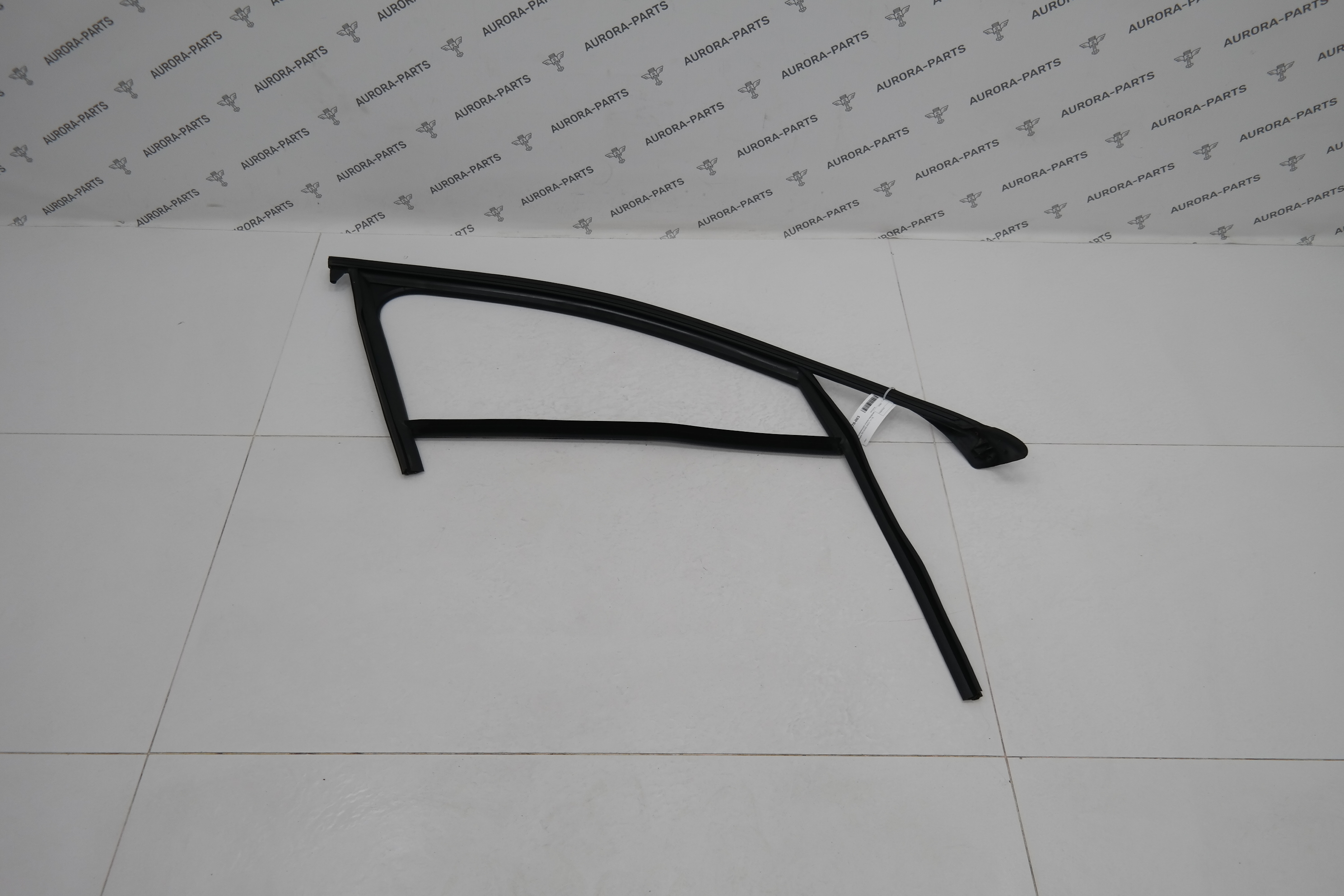 Направляющая стекла передней двери RH Audi A6 