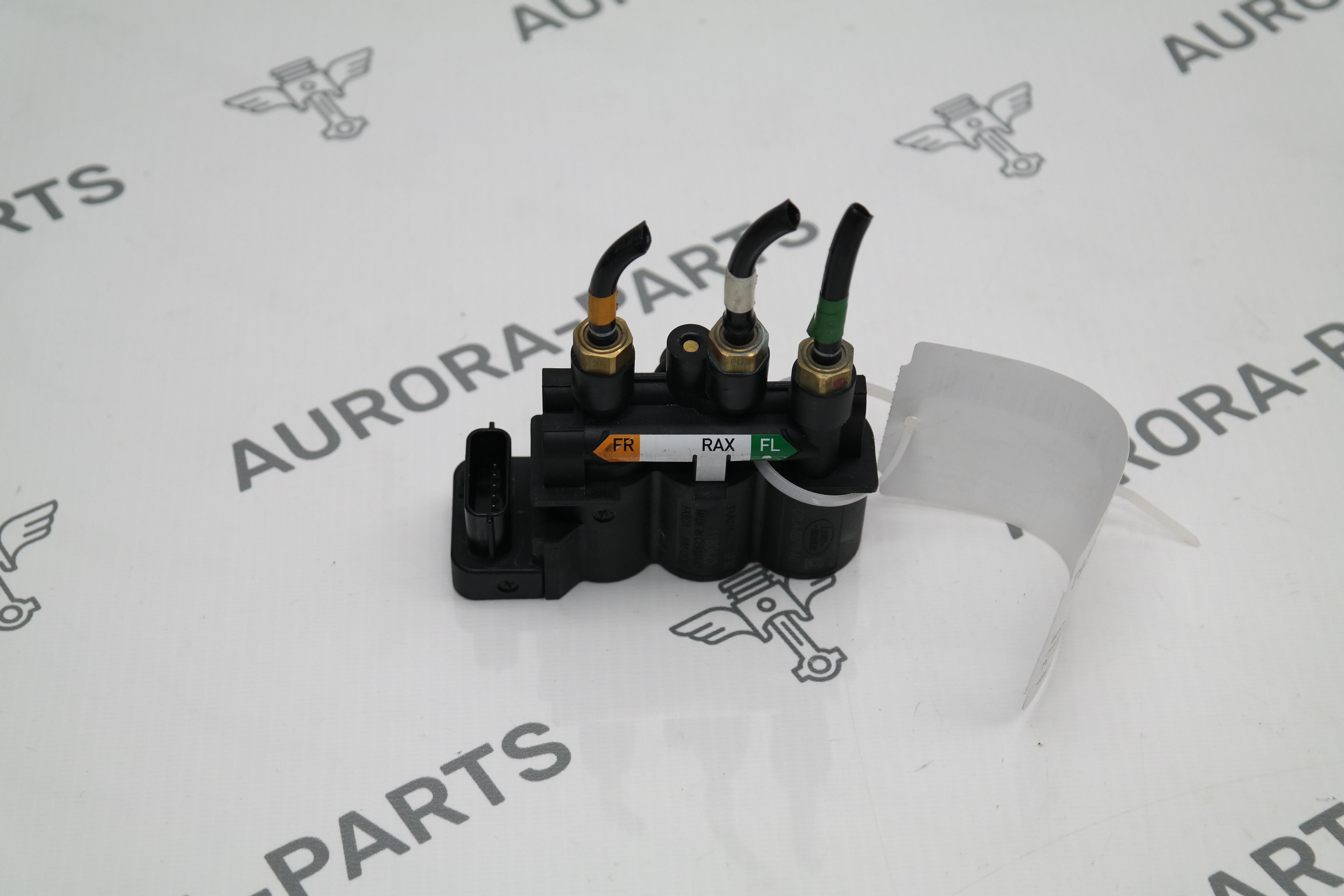 Блок клапанов передней пневмоподвески Jaguar I-Pace