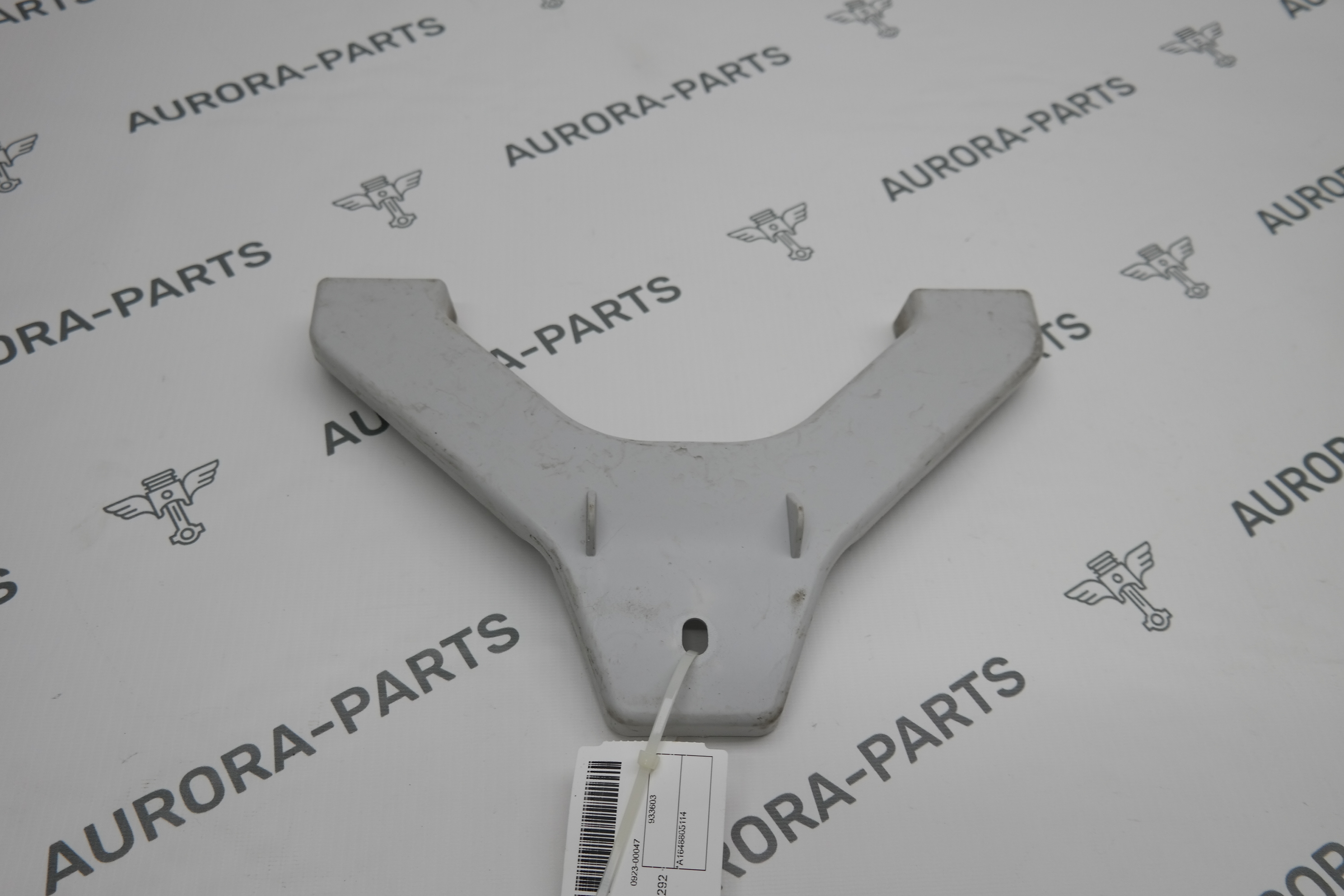 Кронштейн заднего бампера Mercedes GLE-Coupe