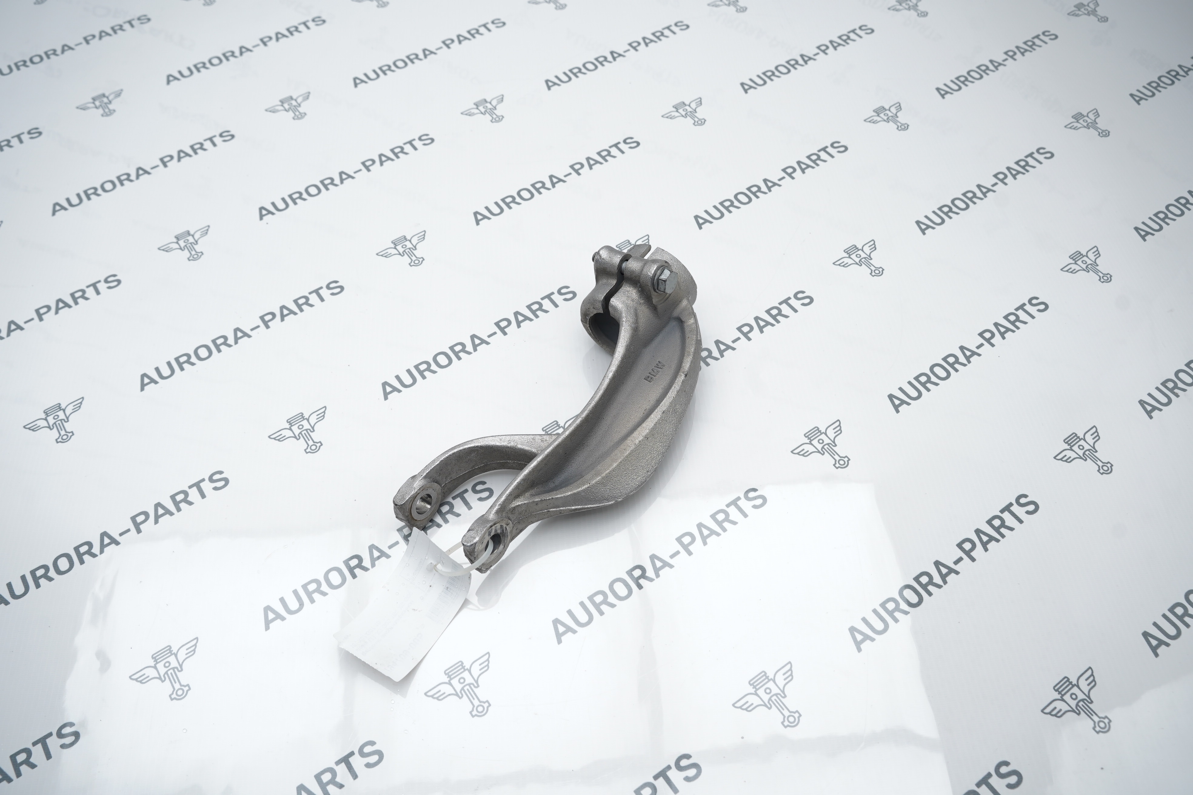 Крепление амортизационной стойки LH BMW X5