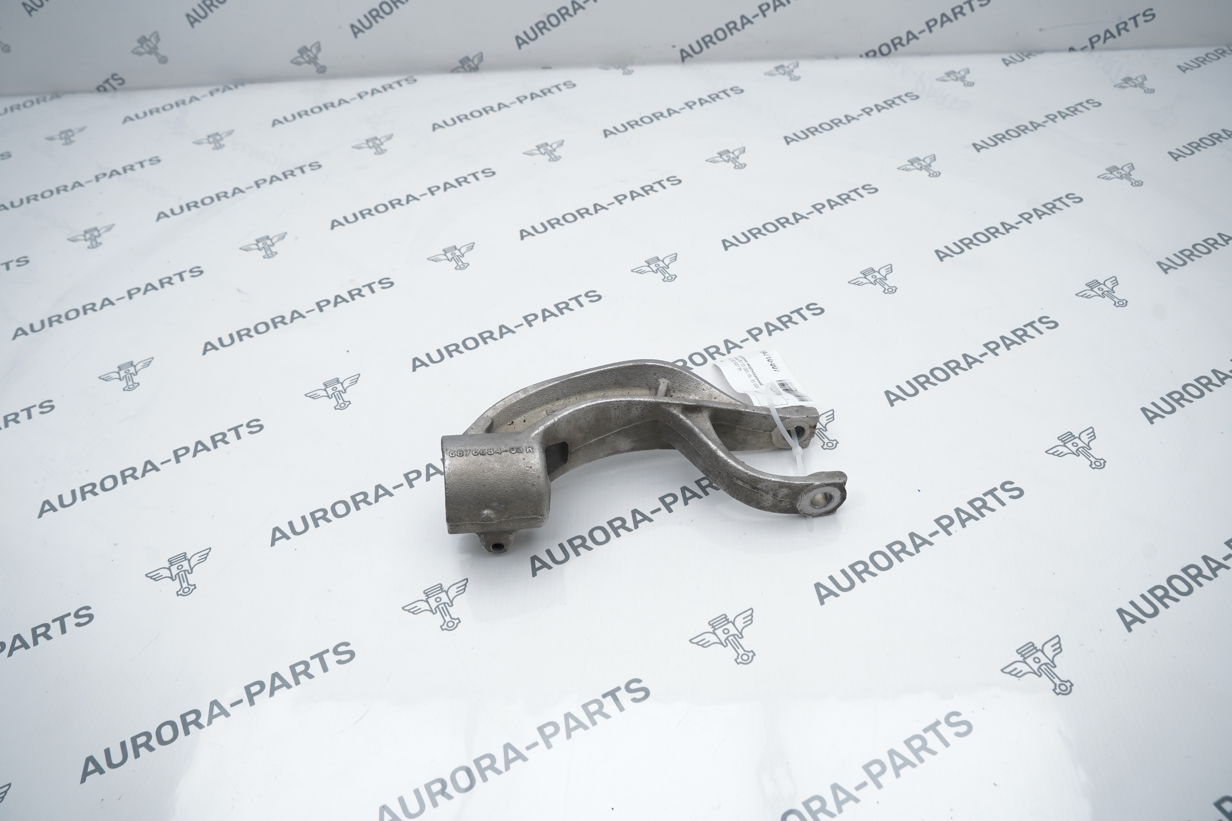 Крепление амортизационной стойки RH BMW X5