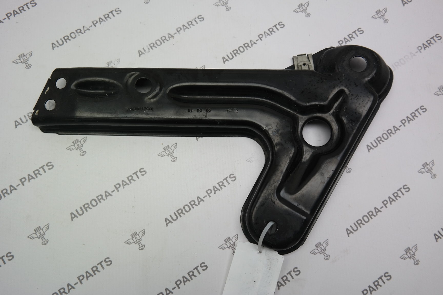 Кронштейн передней балки LH Mercedes GLE-Coupe