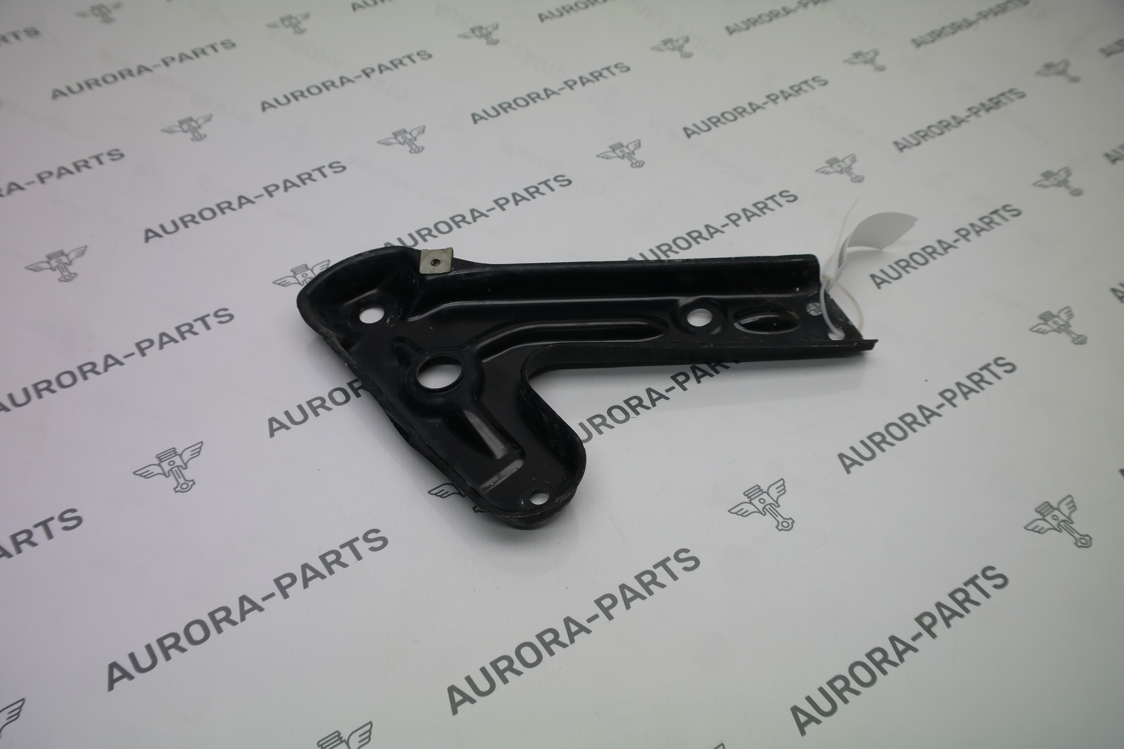 Кронштейн передней балки LH Mercedes GLE-Coupe