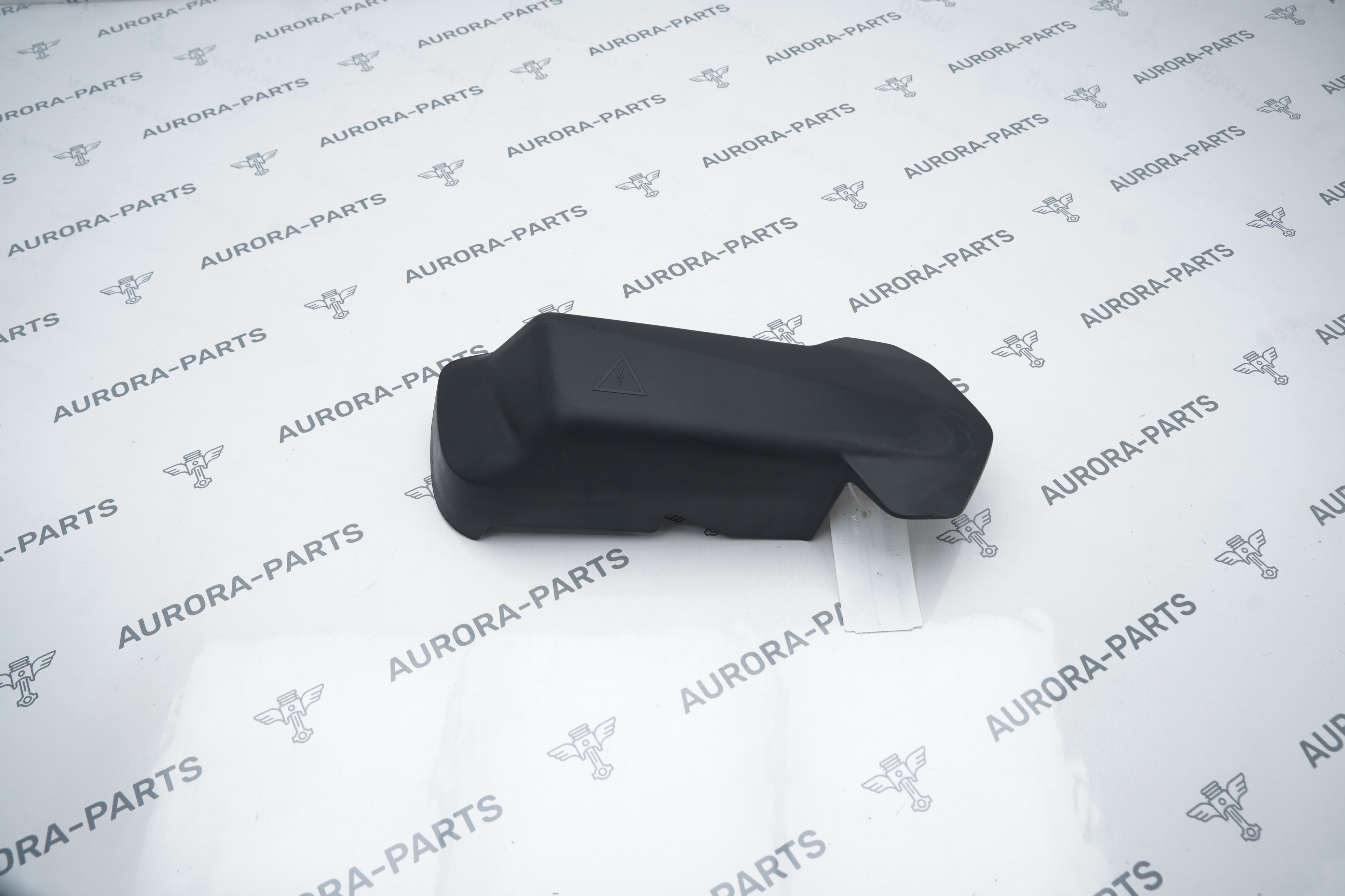 Крышка блока предохранителей BMW X5