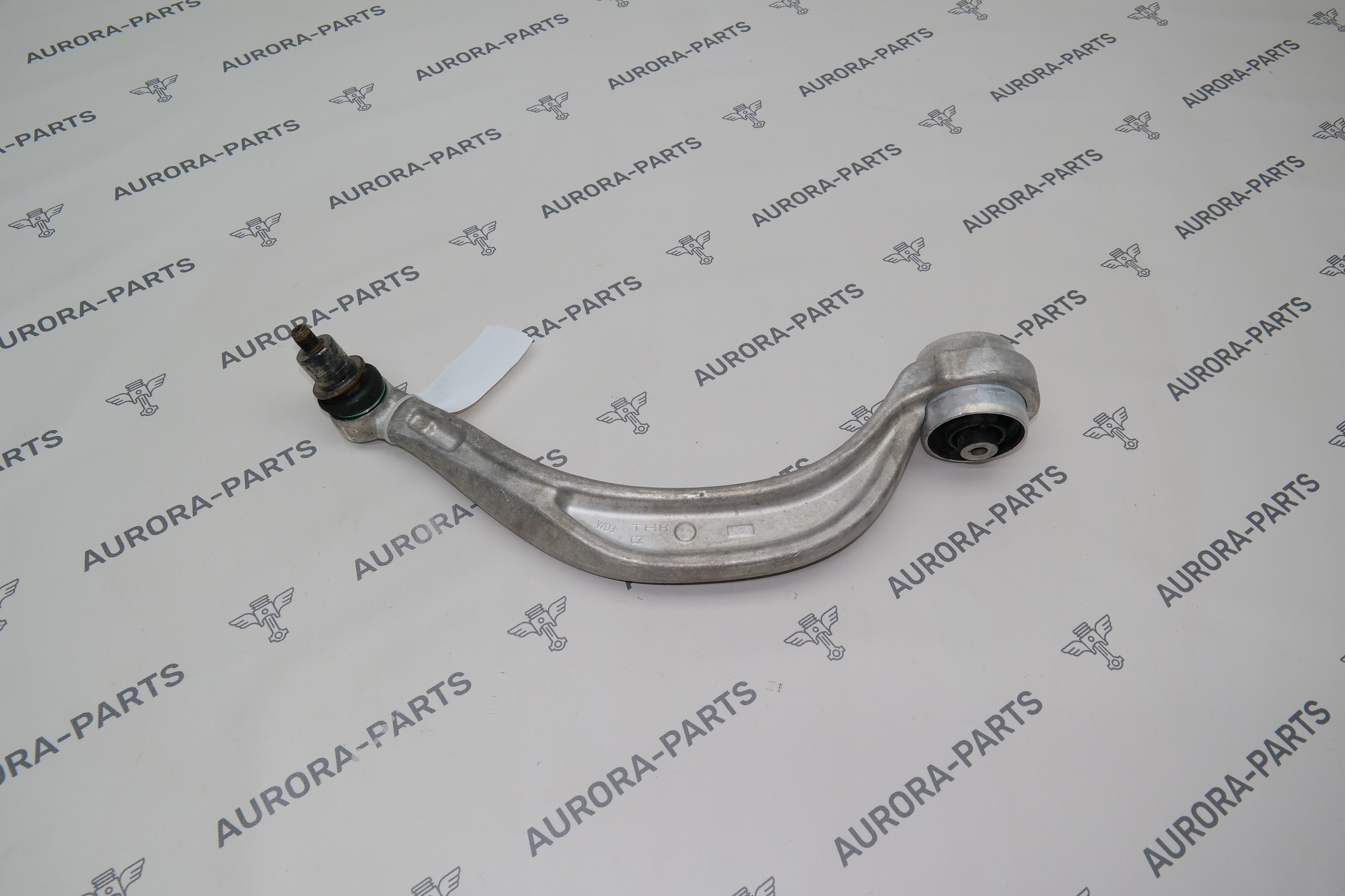 Рычаг передней подвески нижний подруливающий LH Audi Q5 