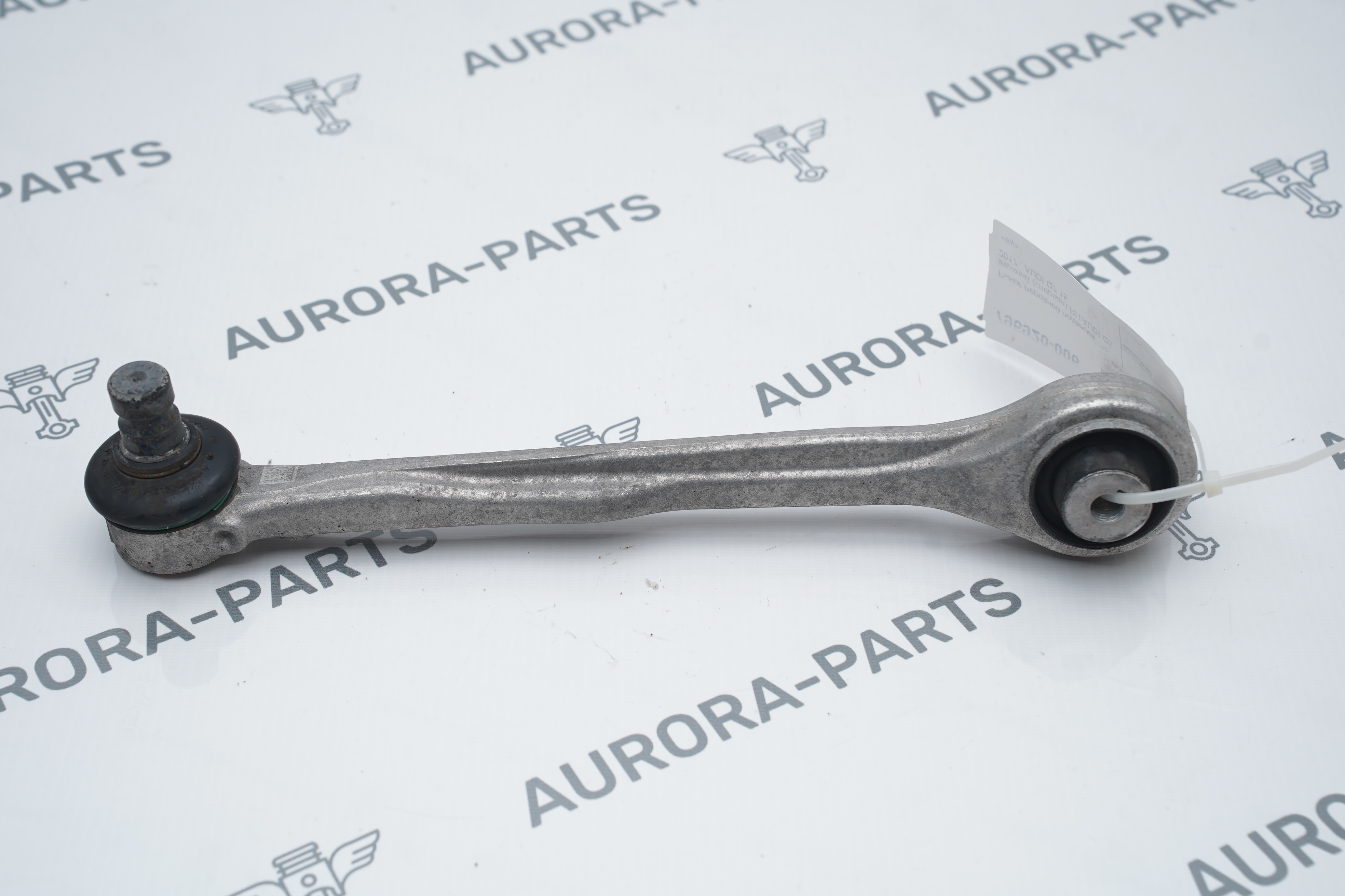 Рычаг передней подвески верхний (спереди) RH Audi Q5 