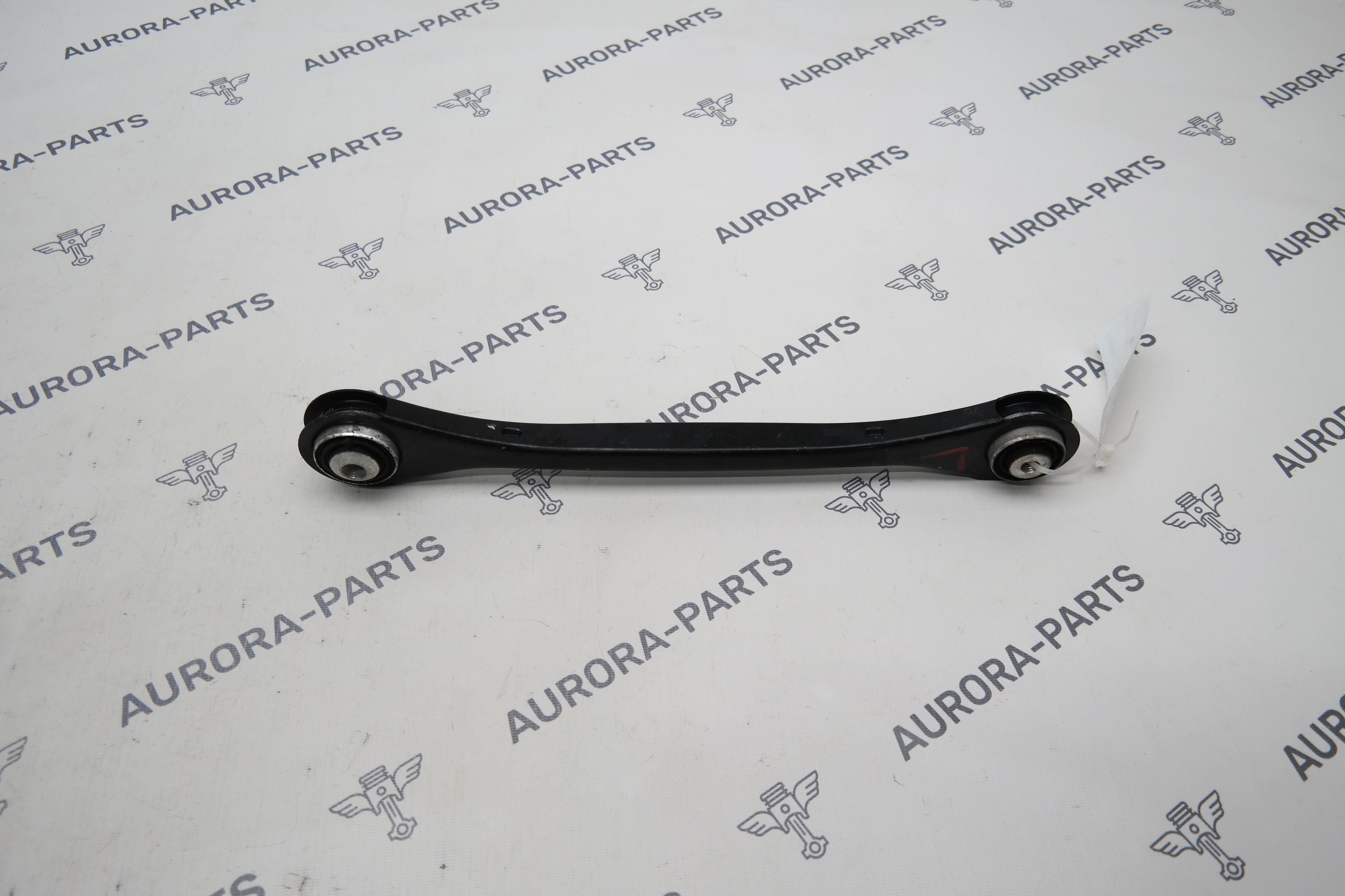 Рычаг поперечный задней подвески (спереди)  LH Audi Q5 