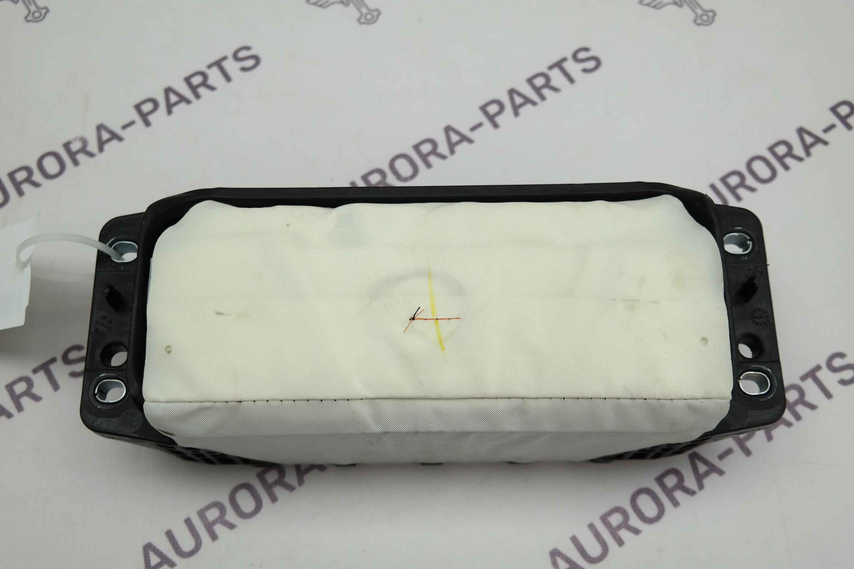 Подушка безопасности в торпеду Audi Q5