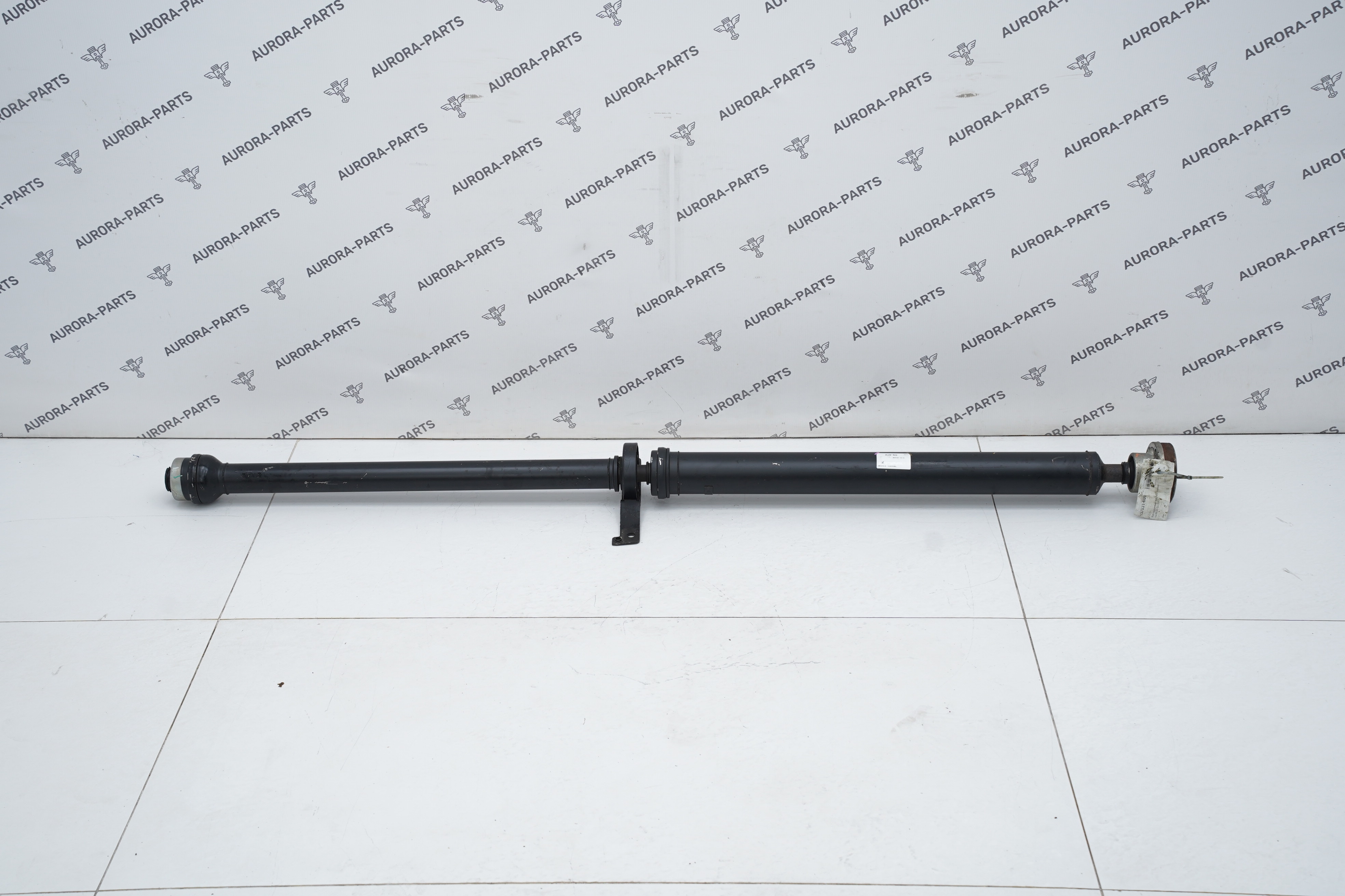 Вал карданный привода задней оси Audi Q5 