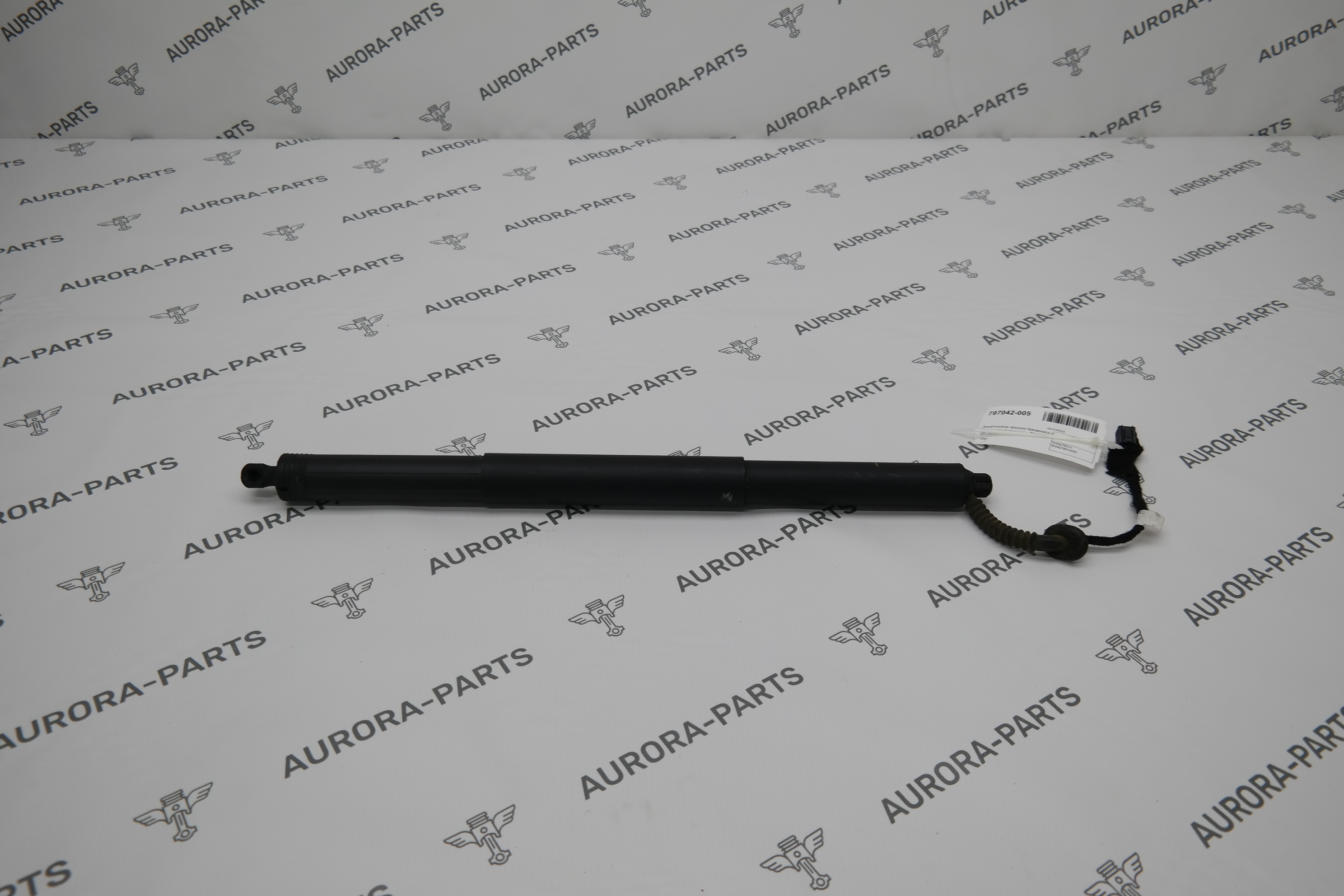 Амортизатор крышки багажника с электроприводом LH = RH Audi Q5 