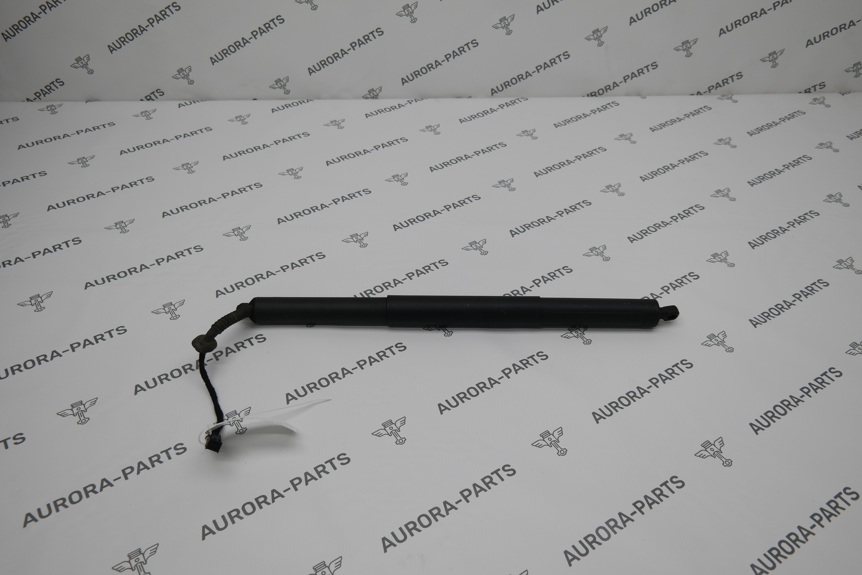 Амортизатор крышки багажника с электроприводом LH = RH Audi Q5 