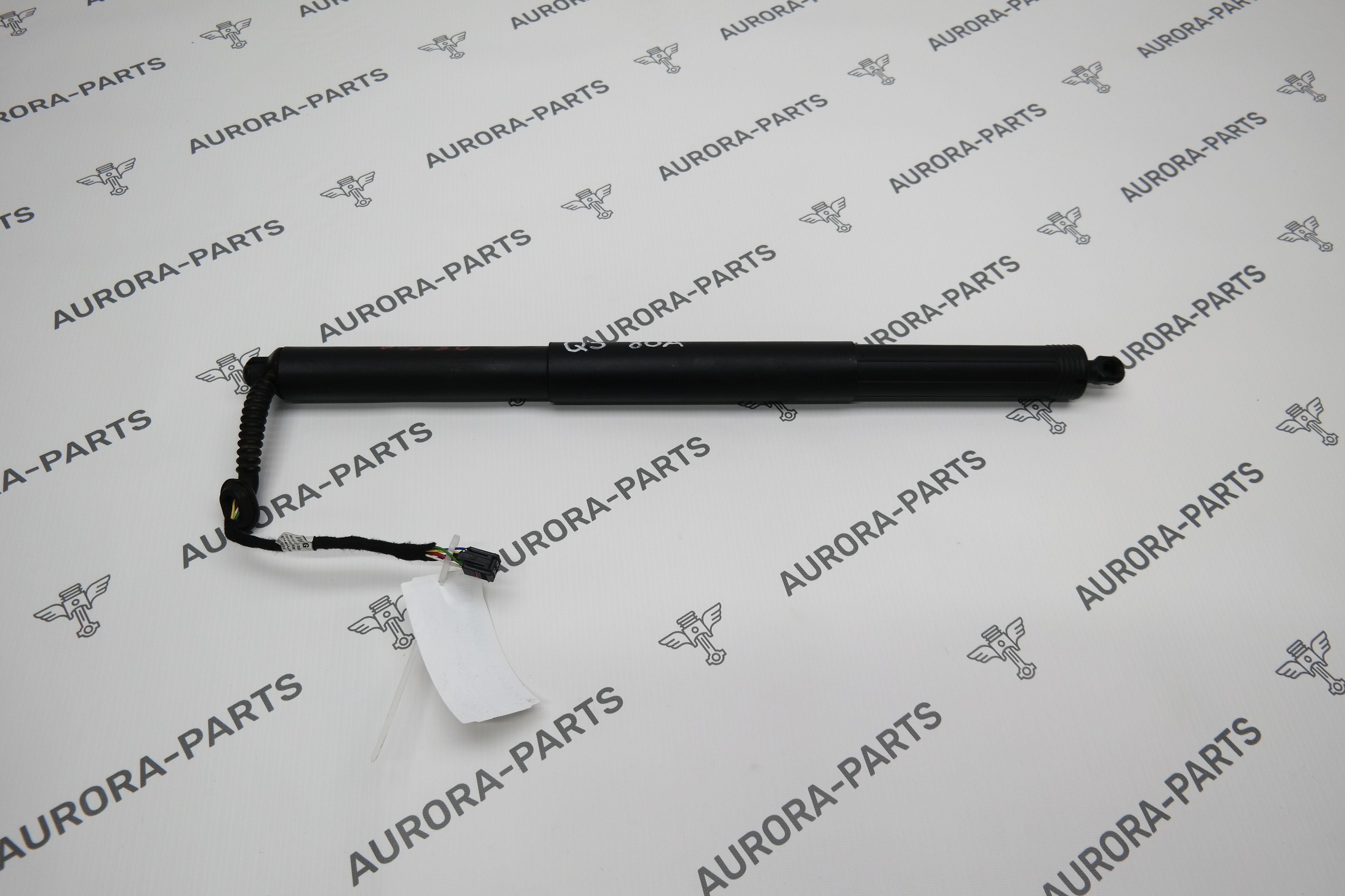 Амортизатор крышки багажника с электроприводом LH = RH Audi Q5 