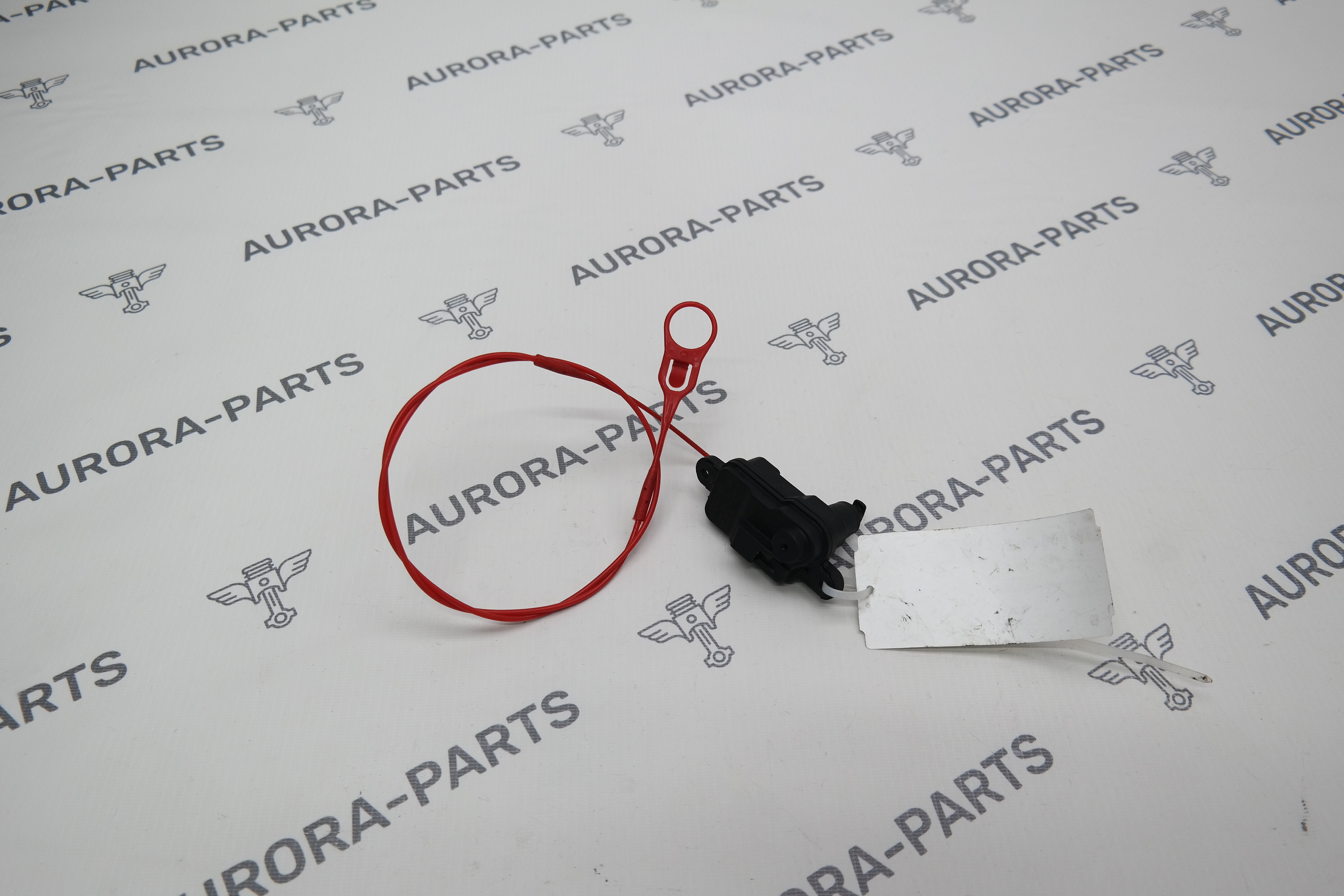 Привод лючка топливного бака Audi Q5