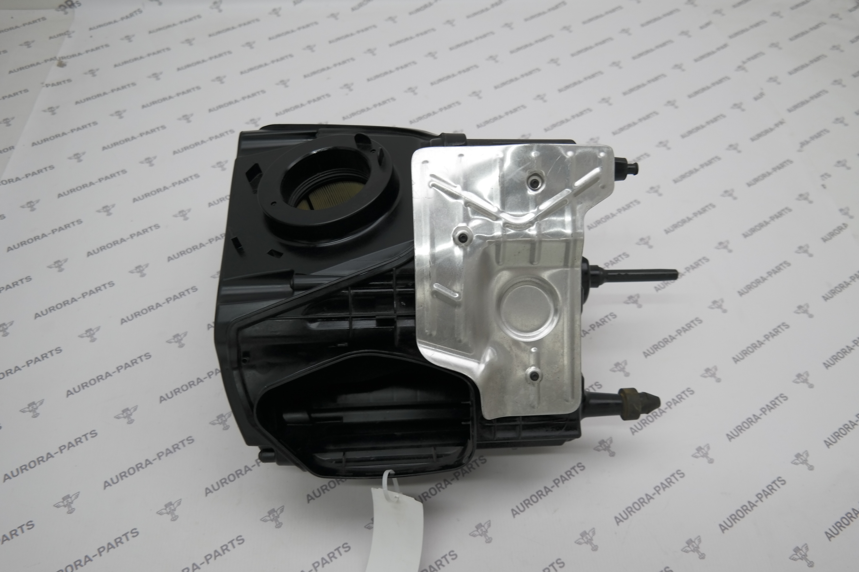 Корпус воздушного фильтра Audi Q5