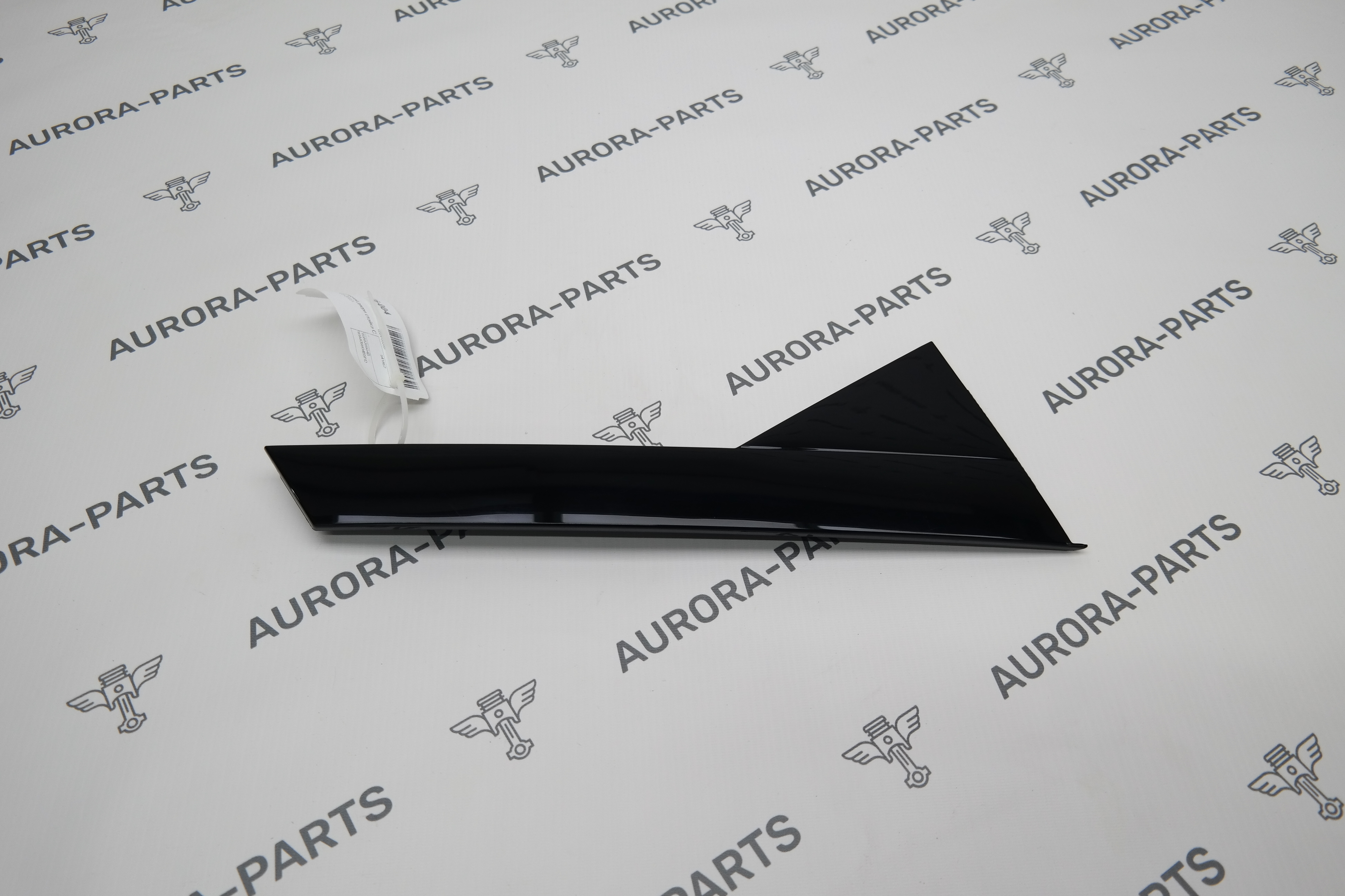 Накладка задней двери стойка C RH Audi Q5 