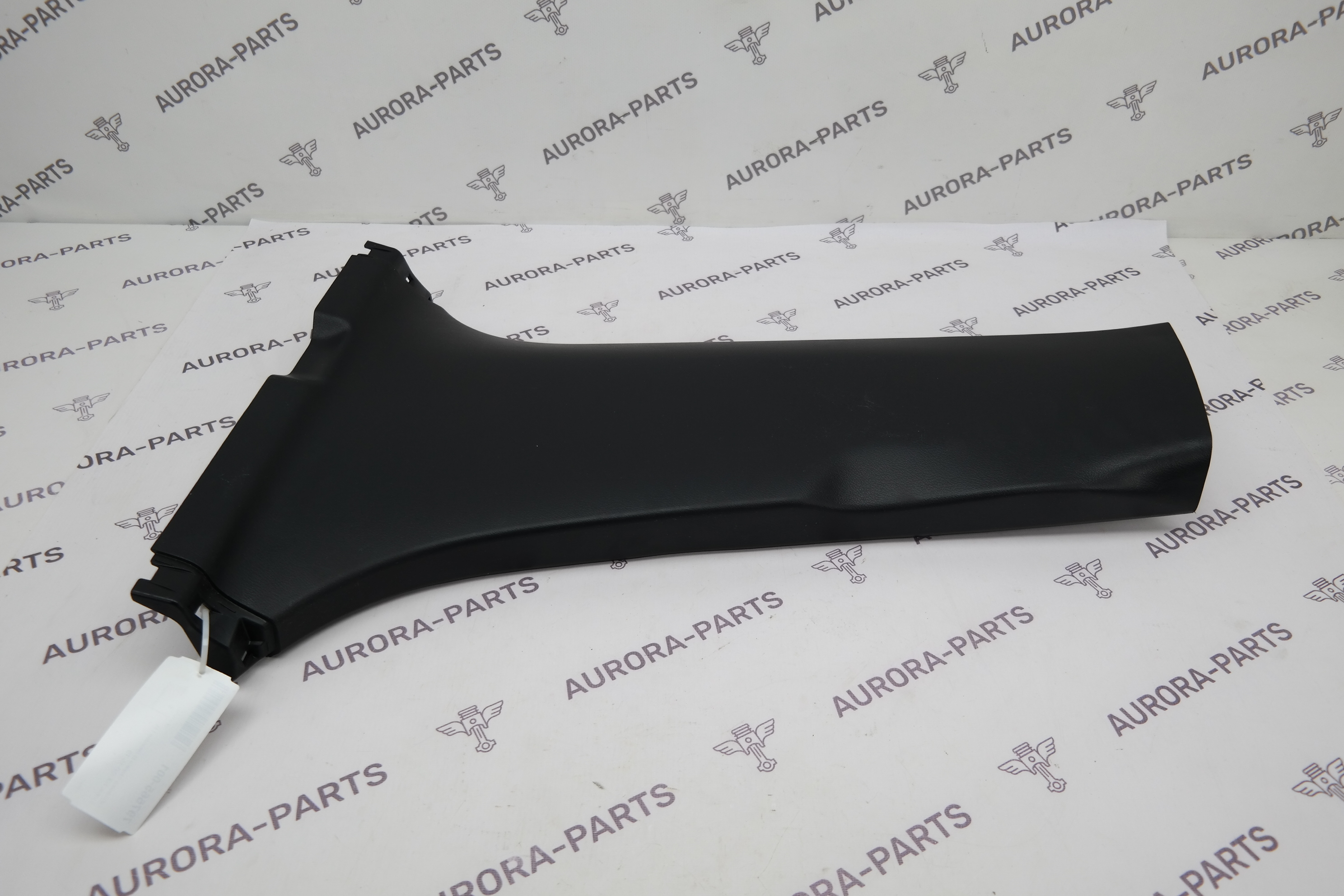 Обшивка стойка B нижняя LH Lexus RX