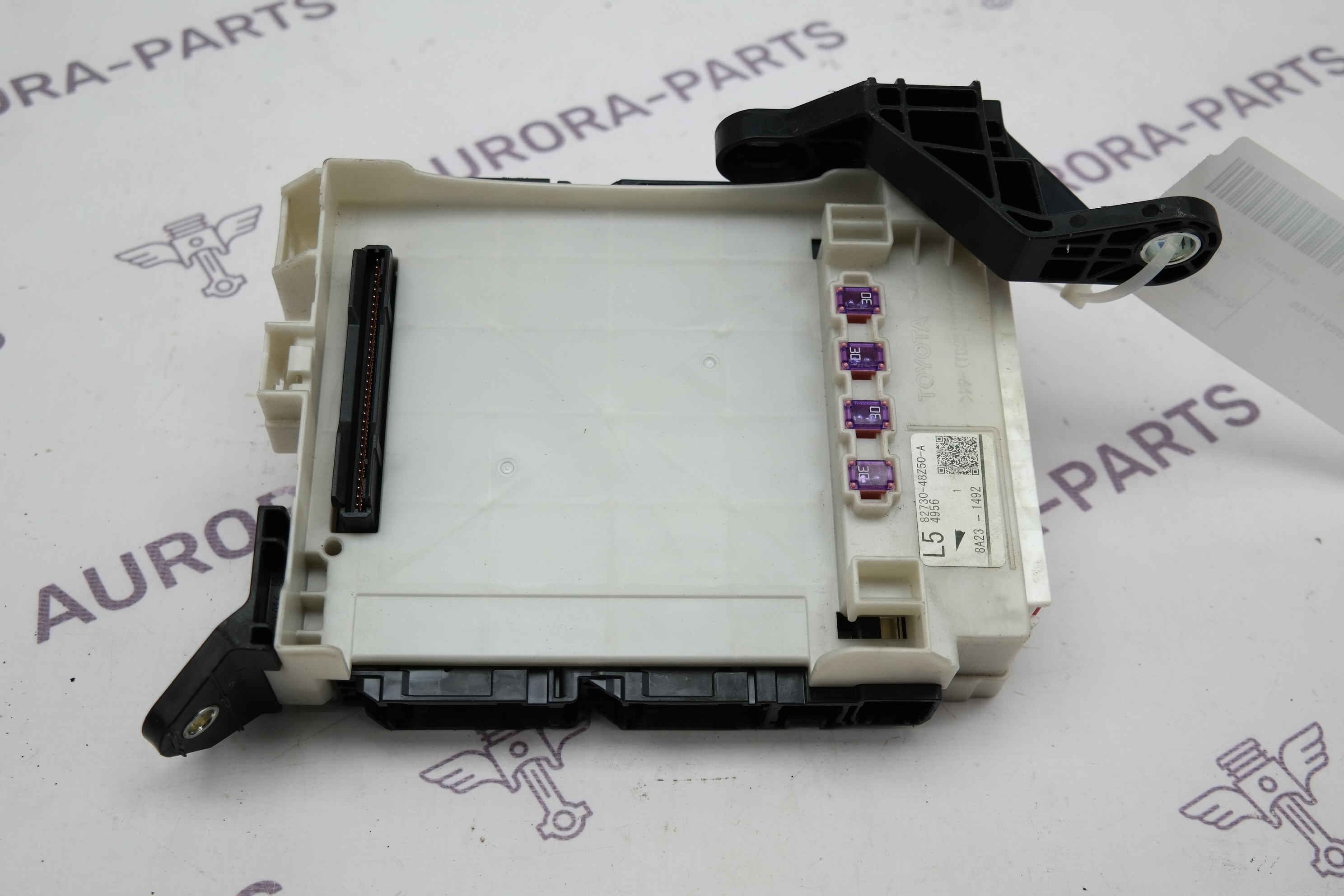 Блок предохранителей Lexus RX