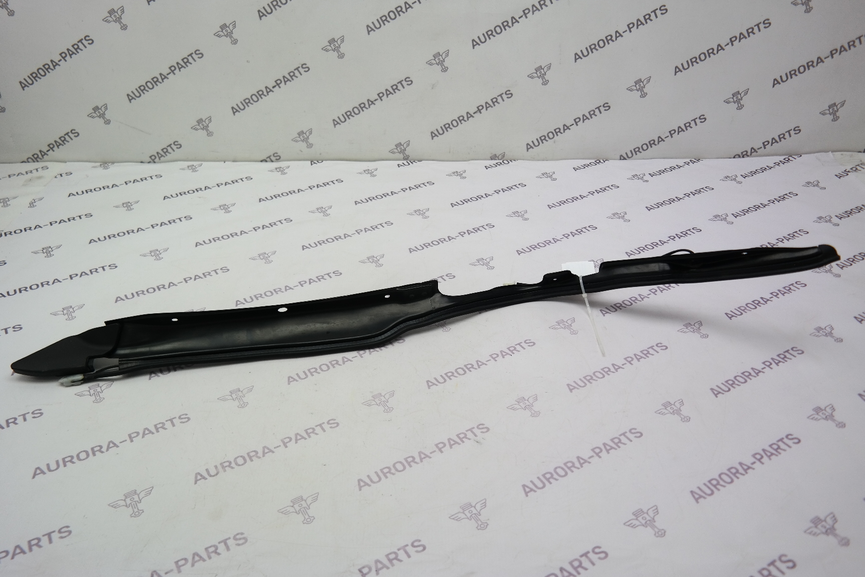 Датчик защимления крышки багажника RH Lexus RX