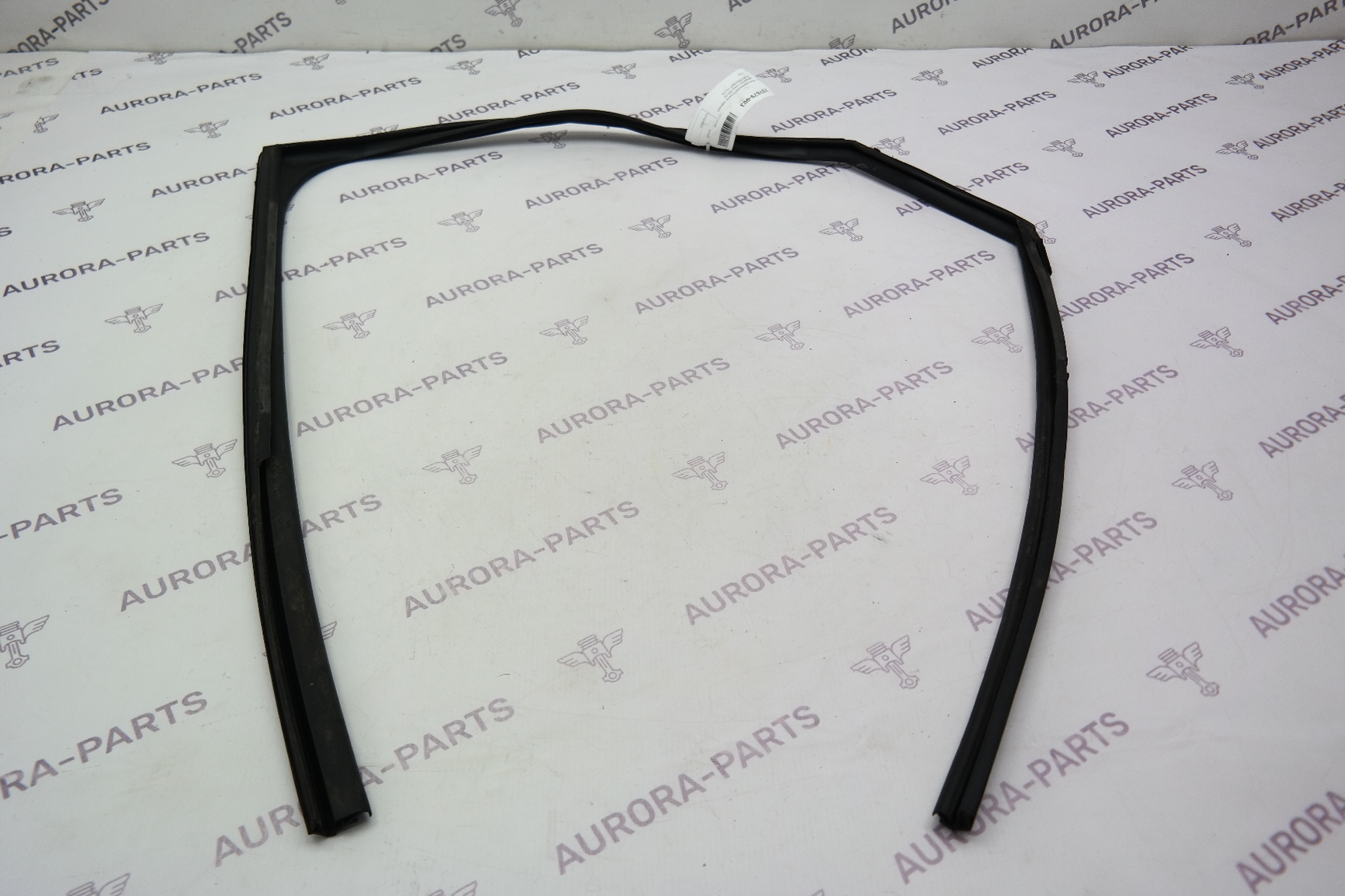 Направляющая стекла задней двери LH Lexus RX