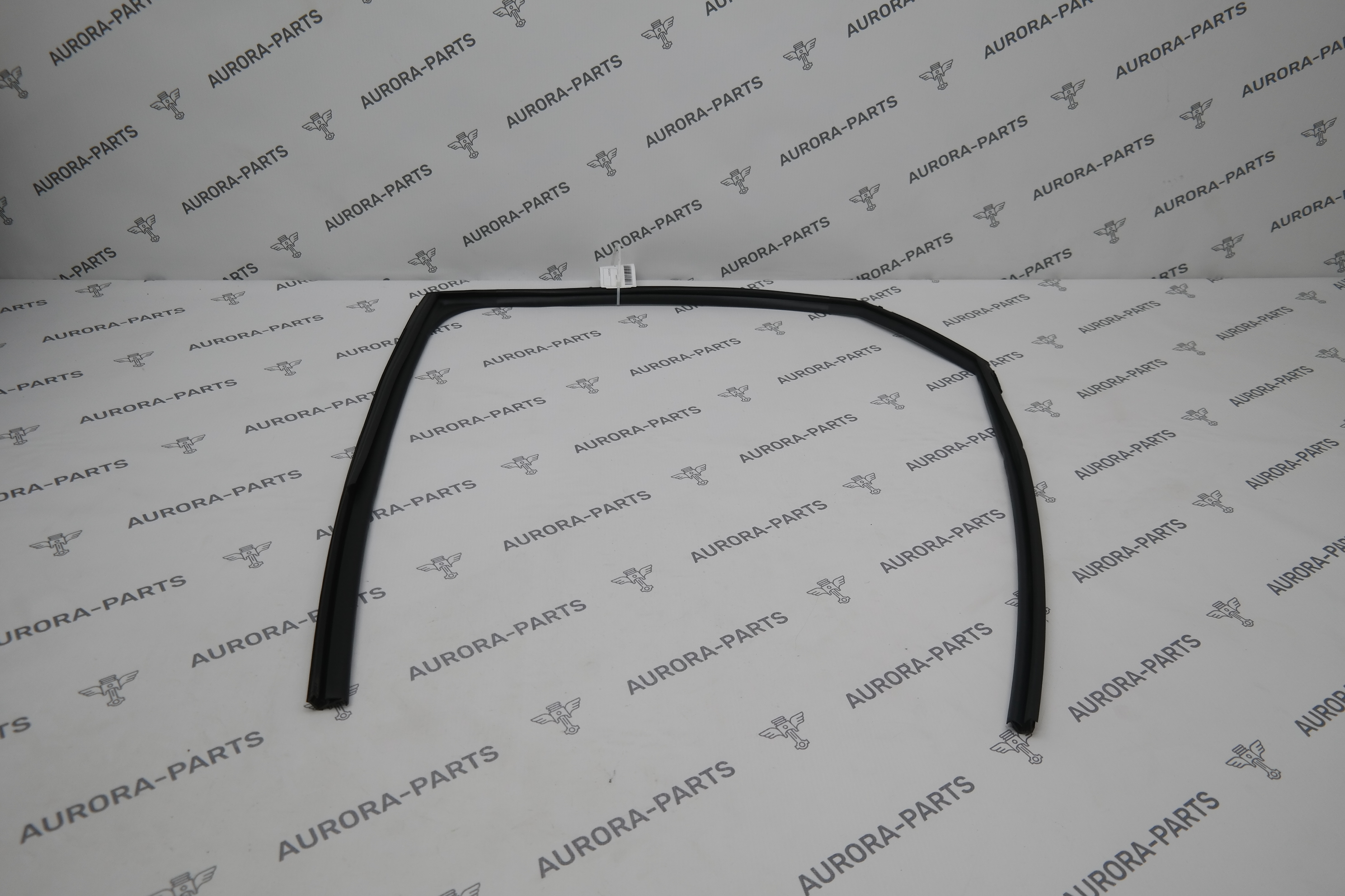 Направляющая стекла задней двери LH Lexus RX