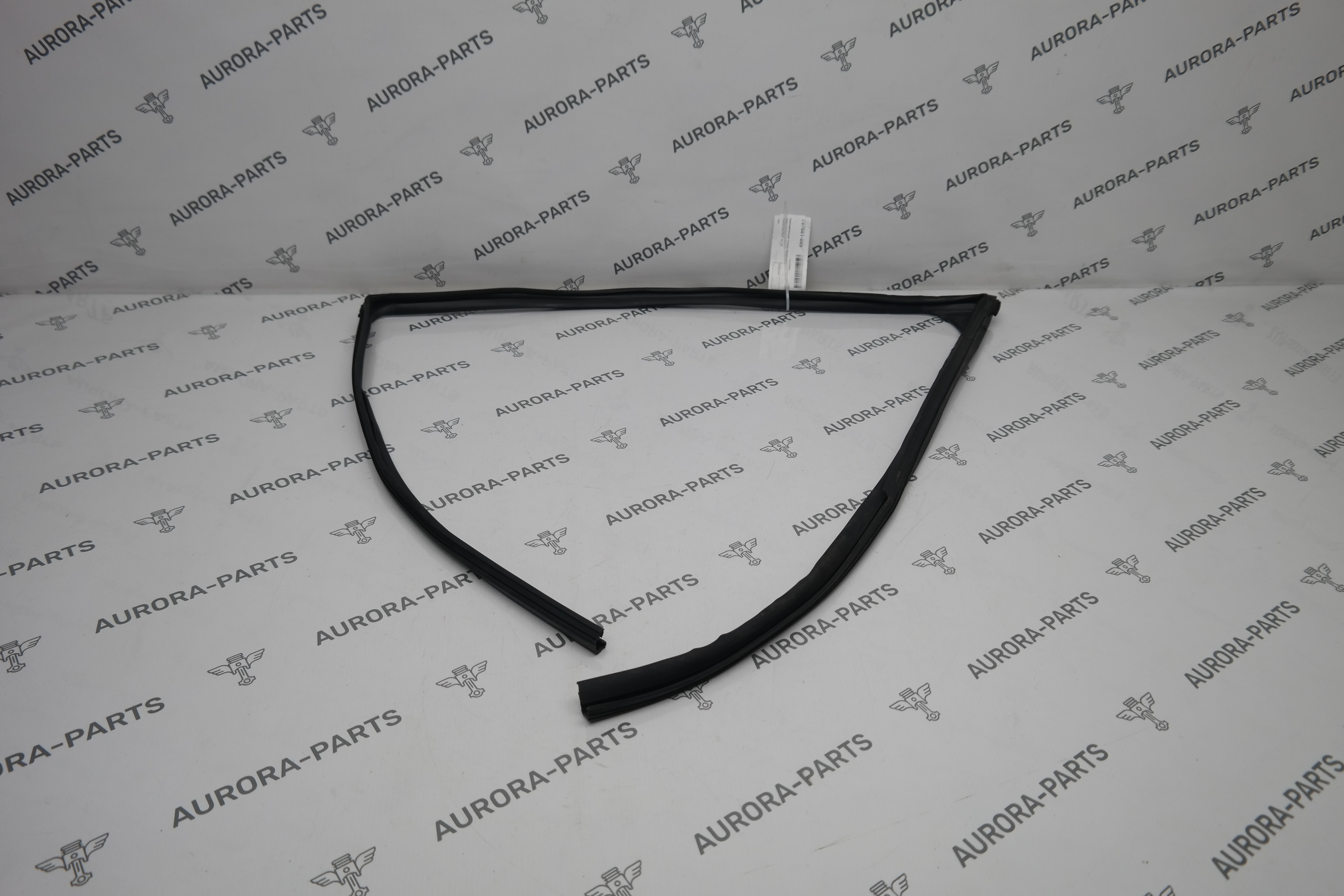 Направляющая стекла передней двери LH Lexus RX